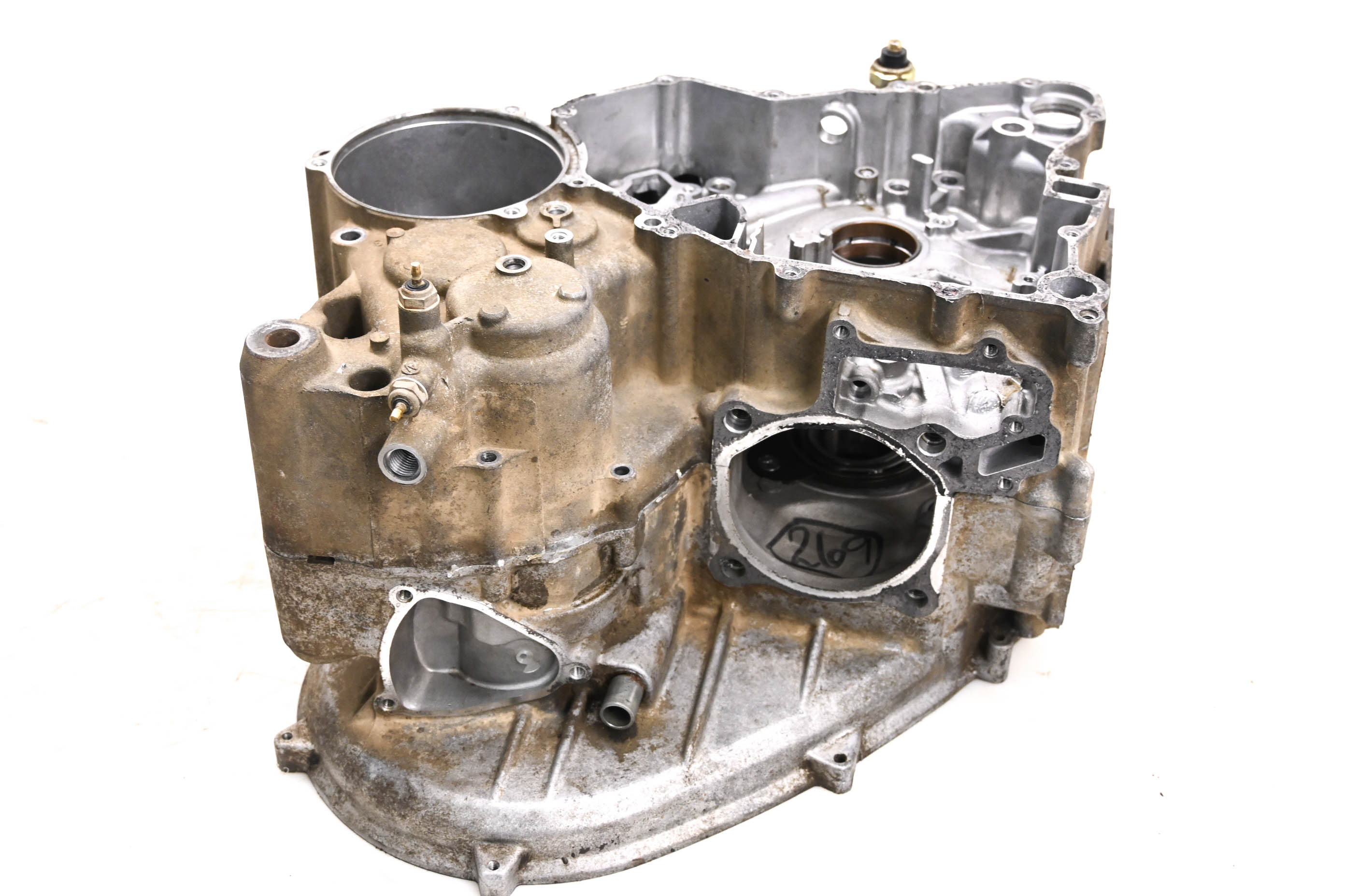 05 Arctic Cat 650 V2 4x4 Crankcase Center Crank Case