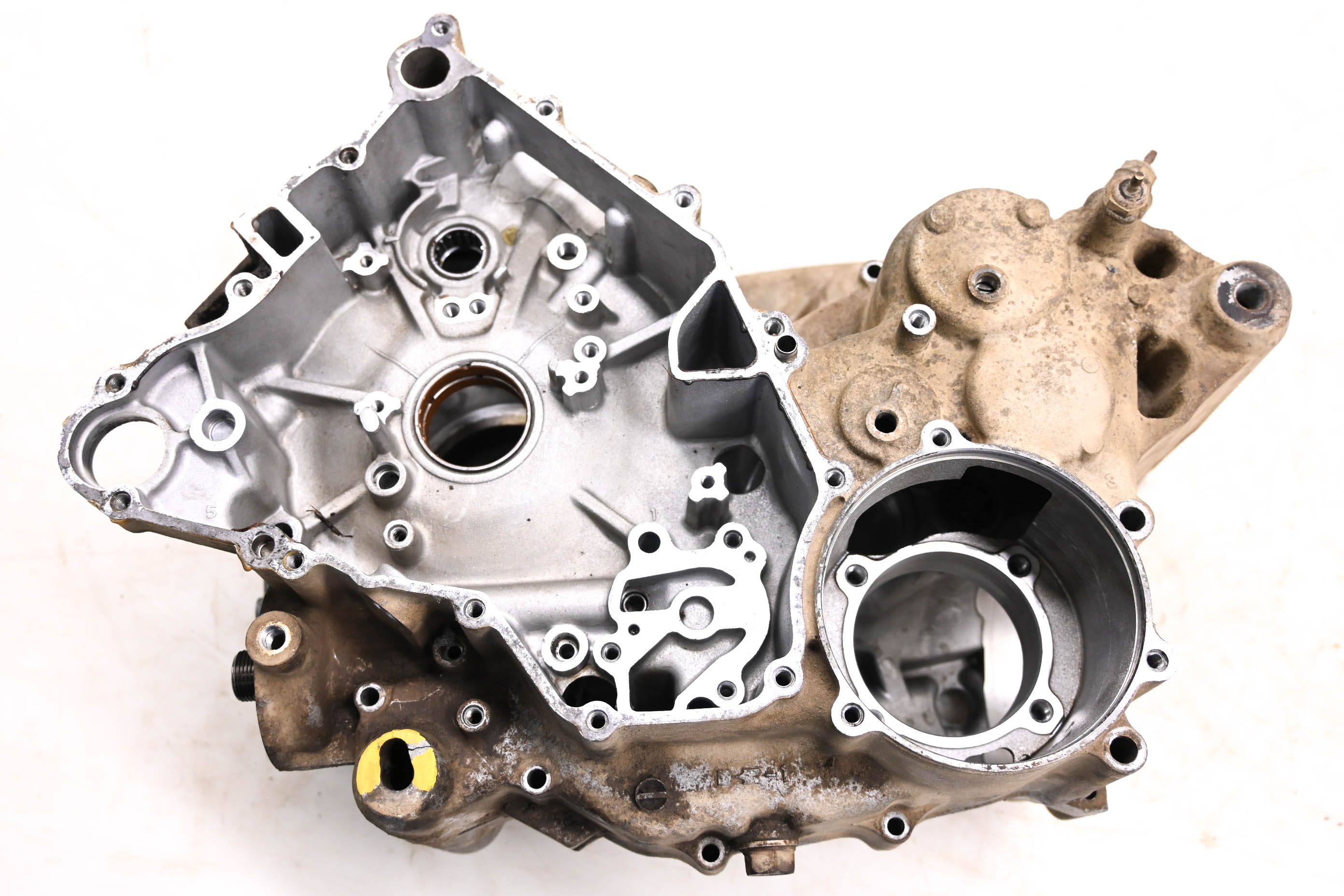 05 Kawasaki Brute Force 650 4x4 Crankcase Center Crank Case KVF650