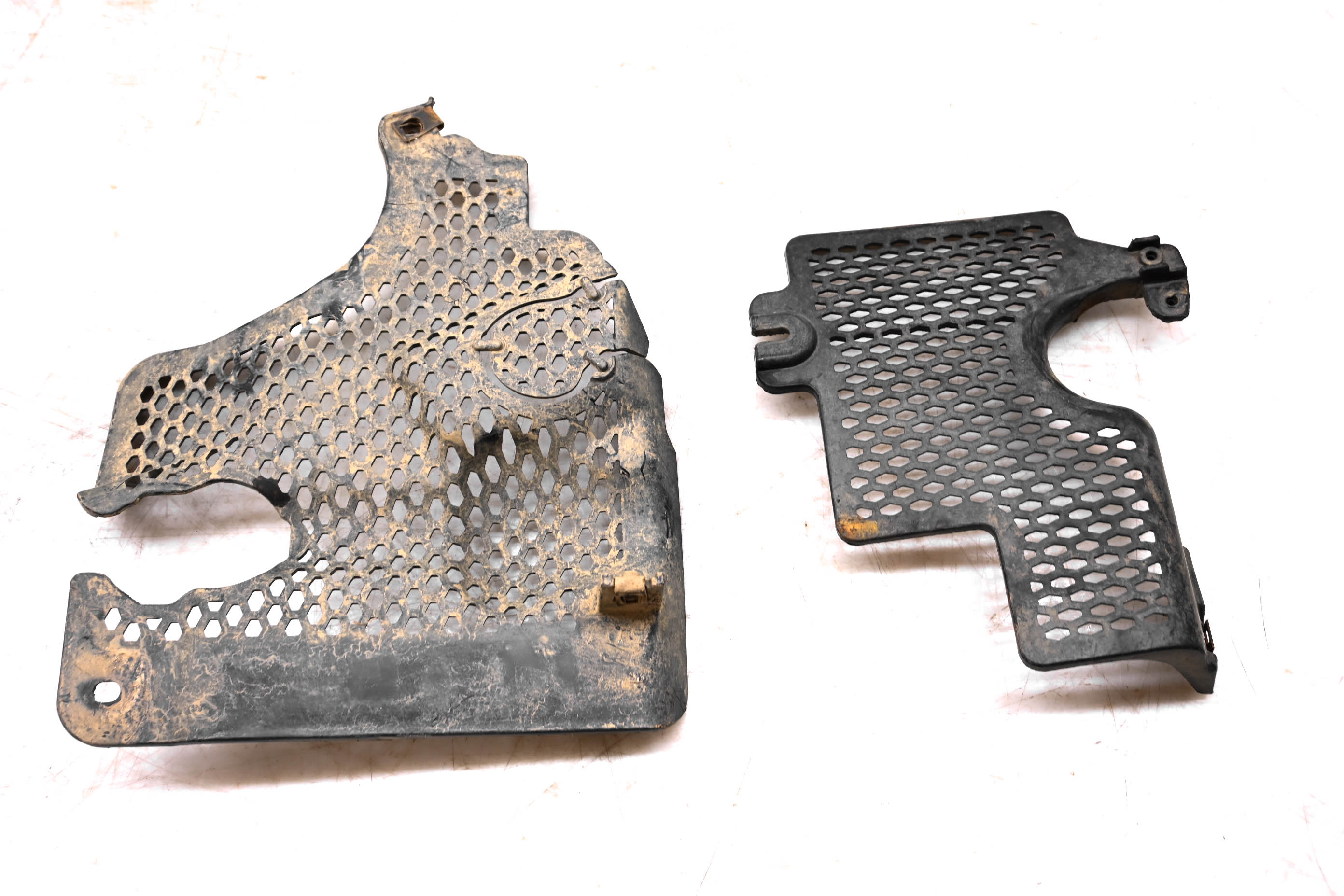 16 Can-Am Maverick XDS DPS 1000R Firewall Grill Insert Covers