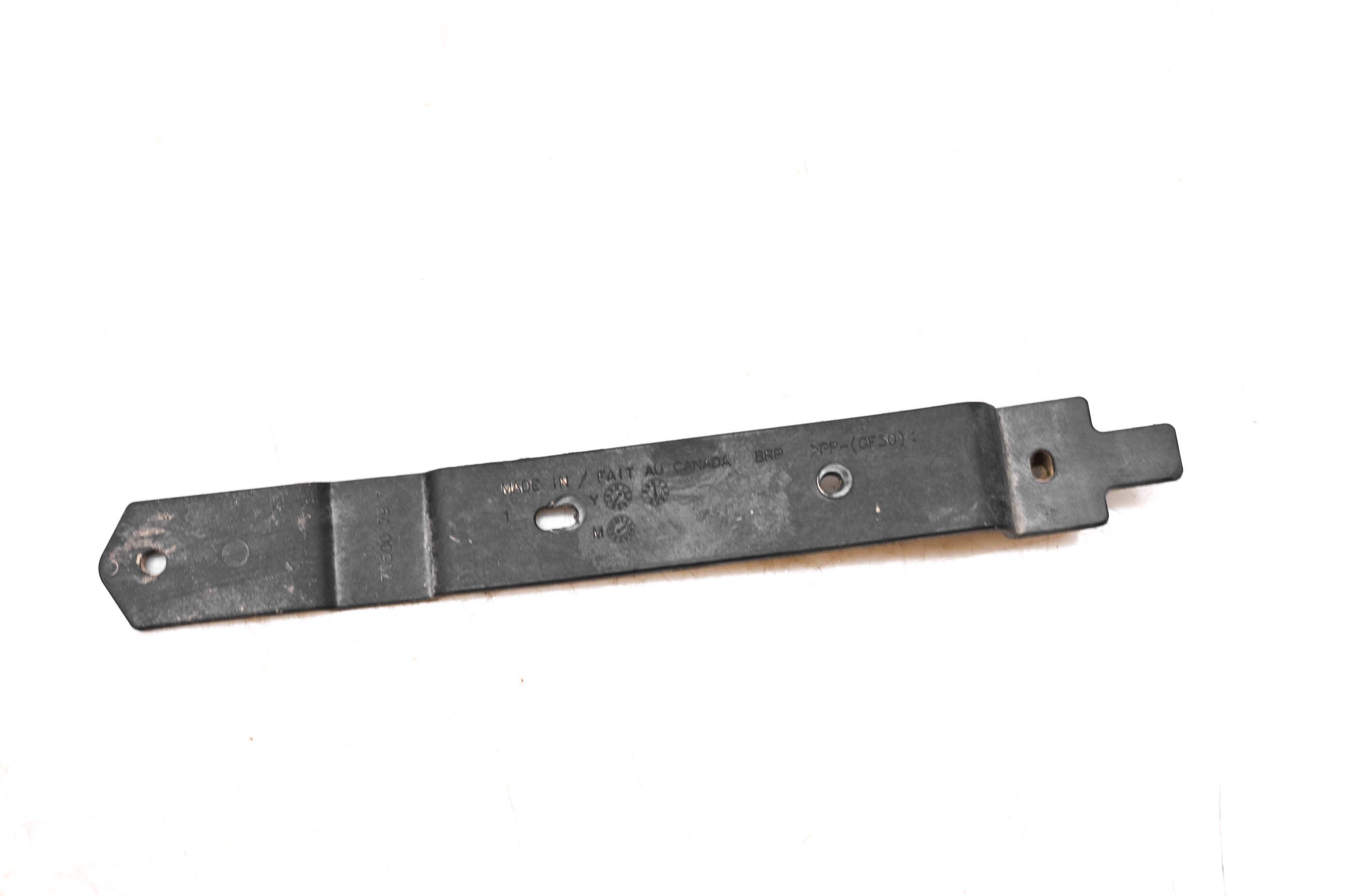 16 Can-Am Maverick XDS DPS 1000R Passenger Right Side Support Plate