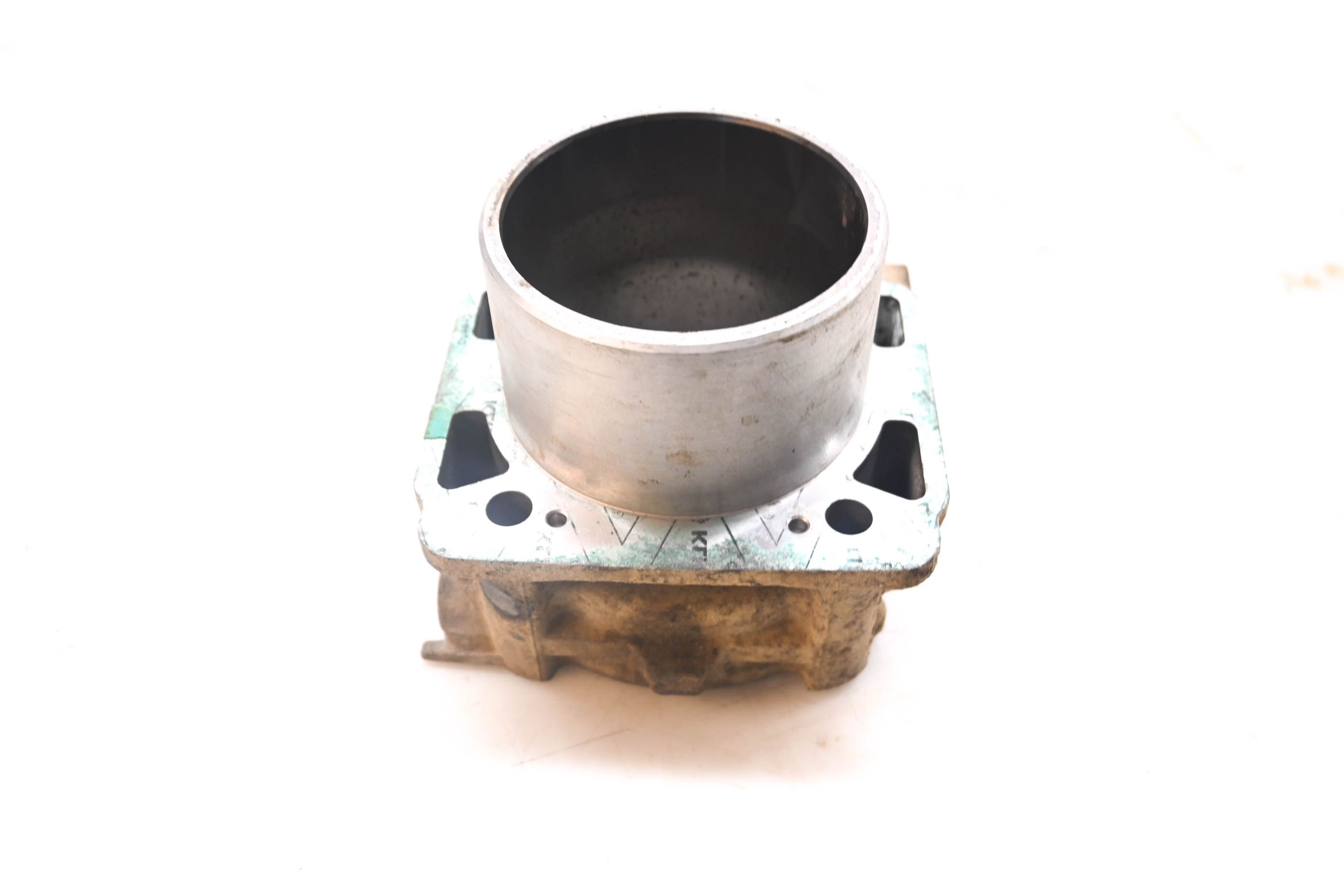 16 Can-Am Maverick XDS DPS 1000R Front Cylinder