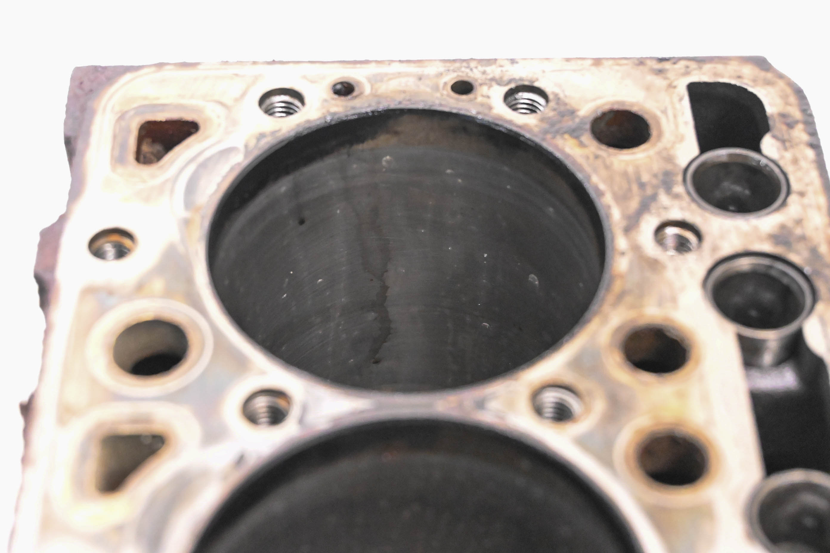 08 Bobcat 2200S 4x4 Diesel Crankcase Center Crank Case