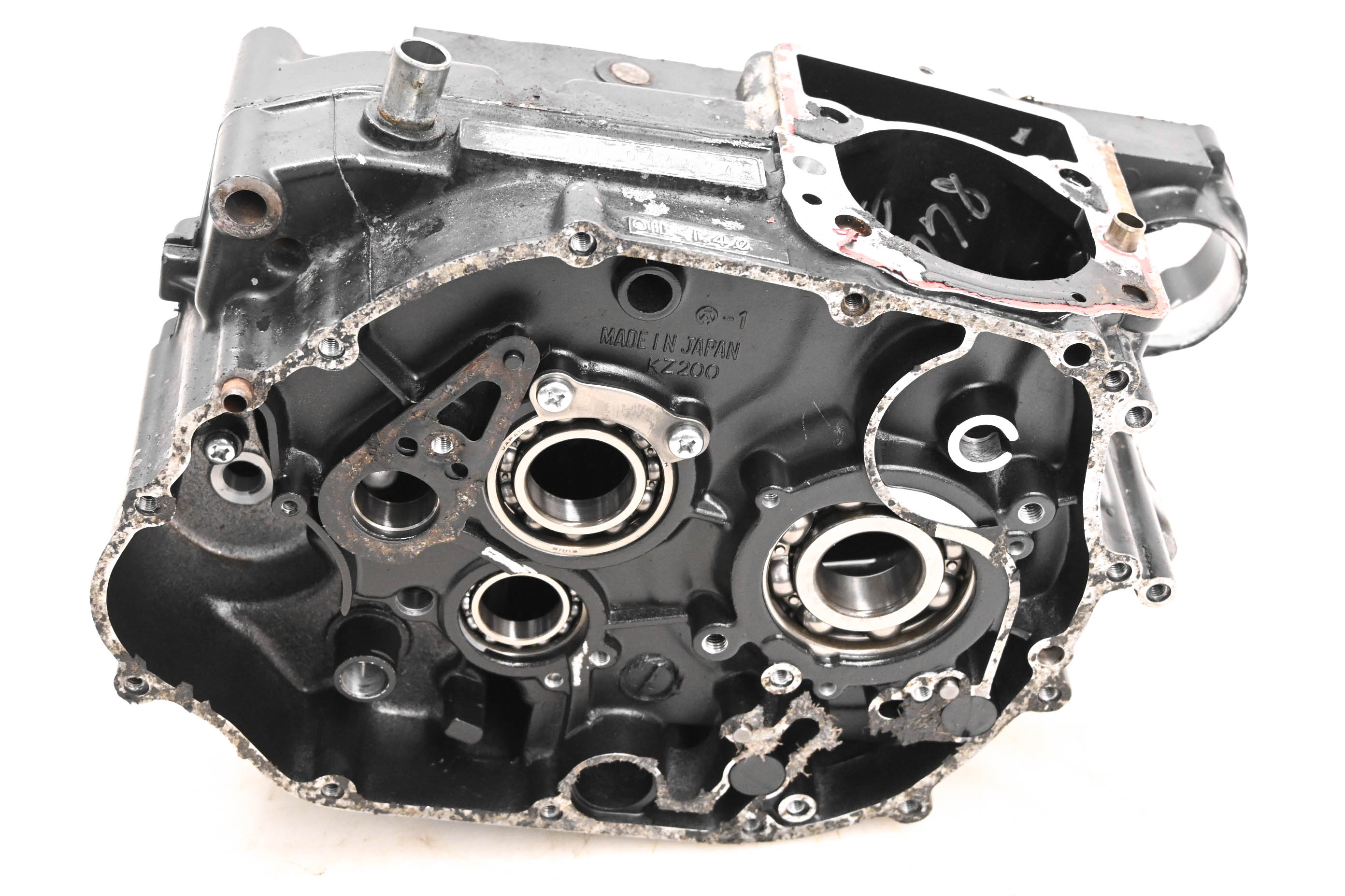 82 Kawasaki Prairie 250 Crankcase Center Crank Case KLT250