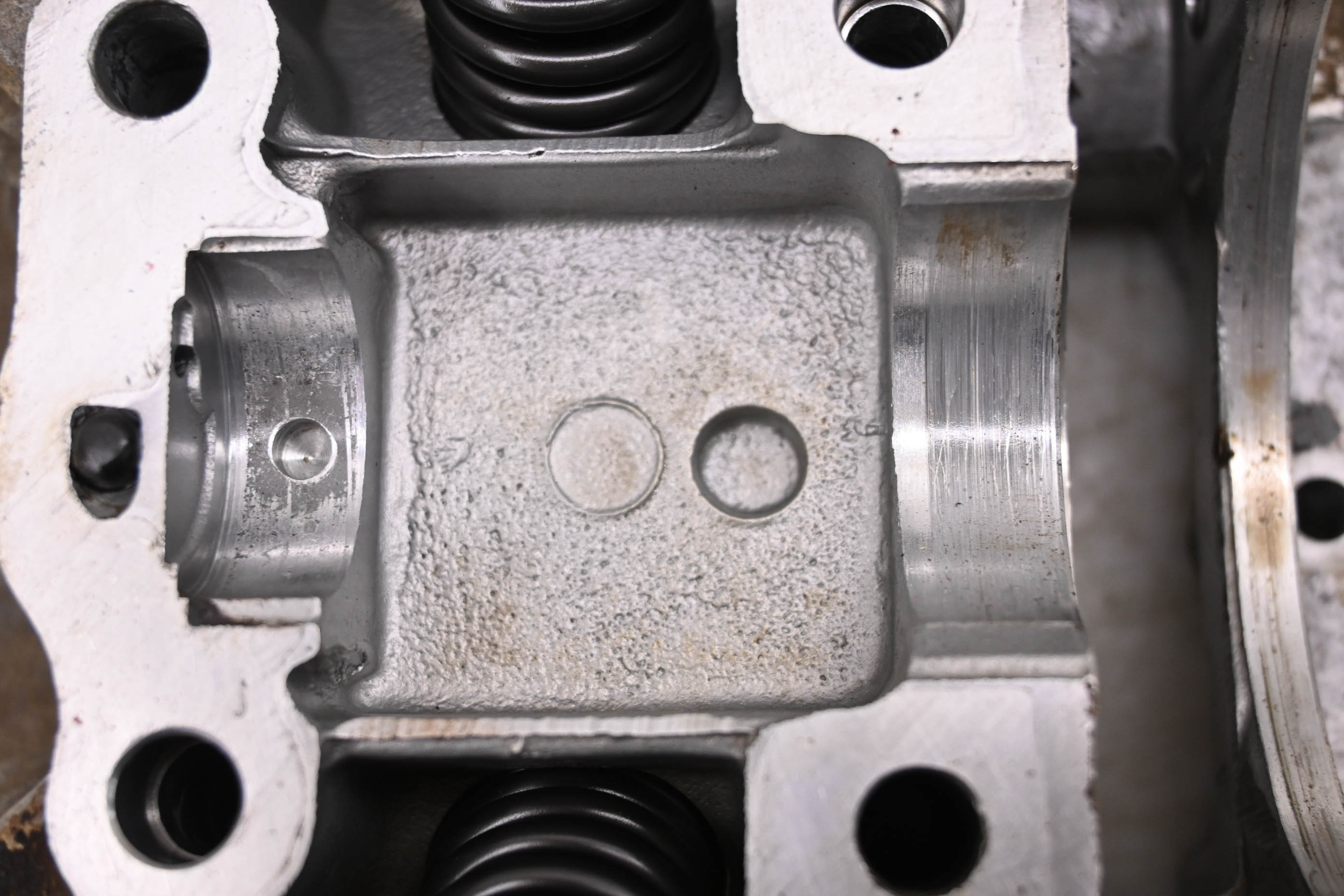84 Honda Fourtrax 200 2x4 Cylinder Head TRX200