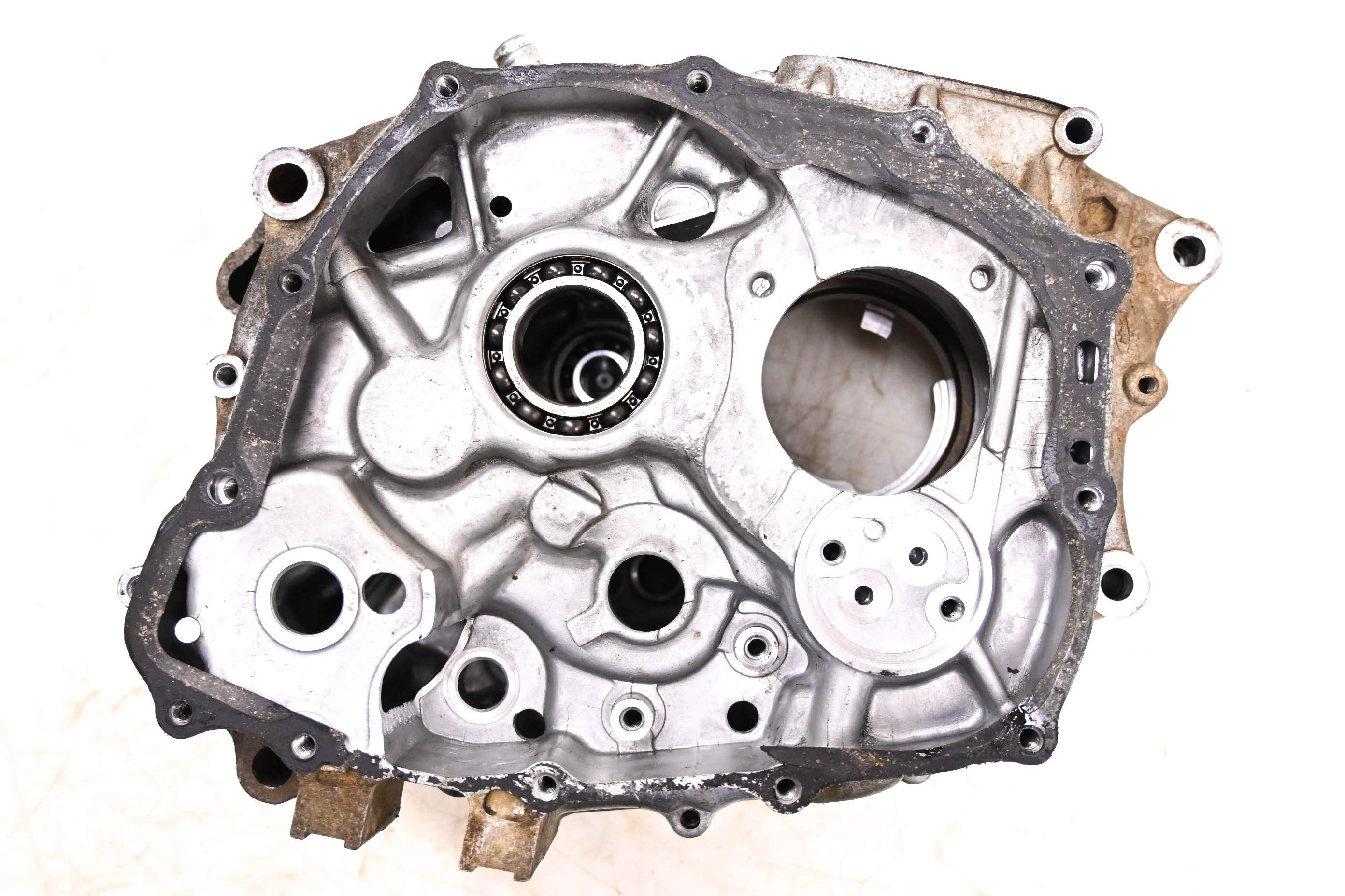 84 Honda Fourtrax 200 2x4 Crankcase Center Crank Case TRX200