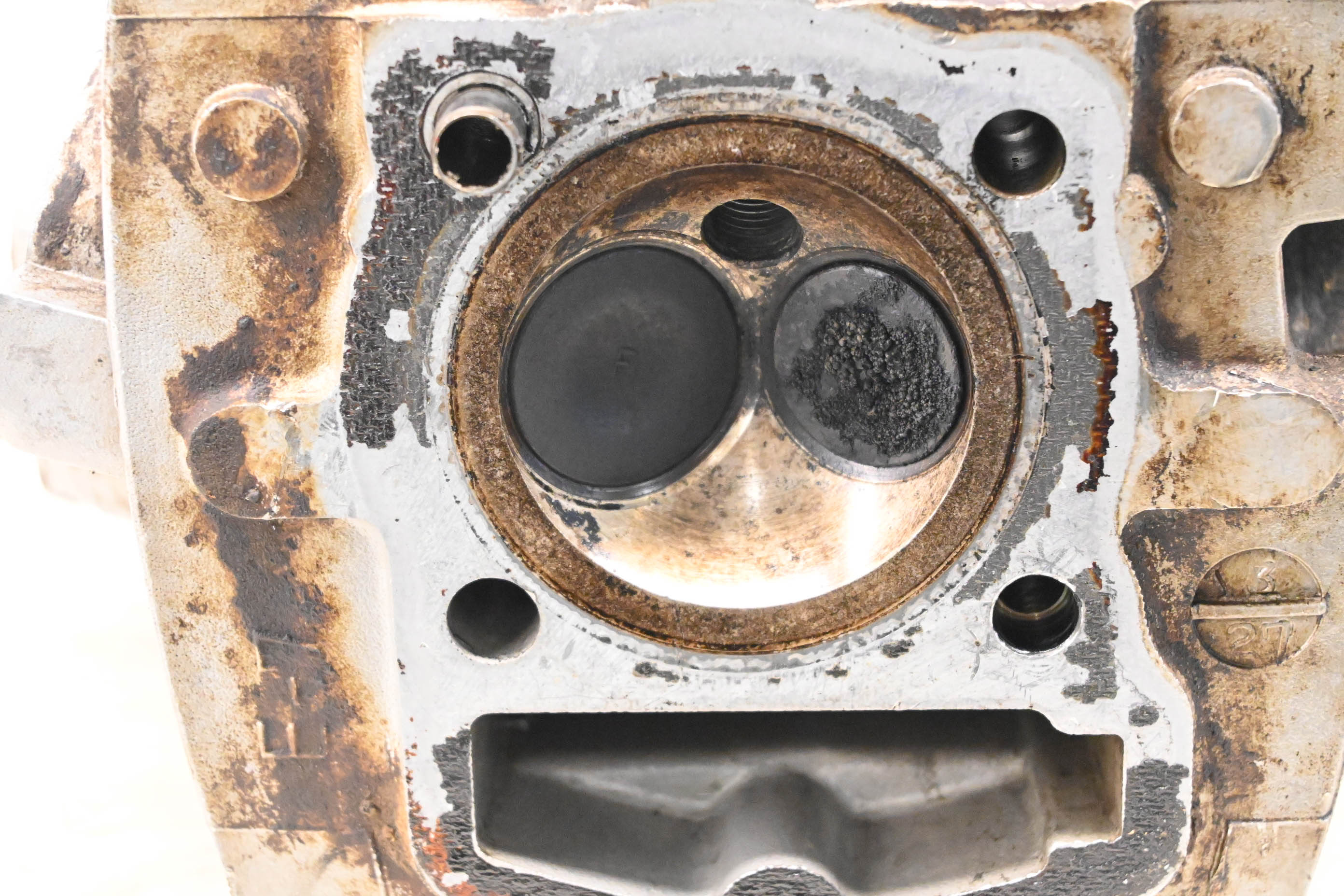 82 Honda ATC200E Cylinder Head Big Red 200