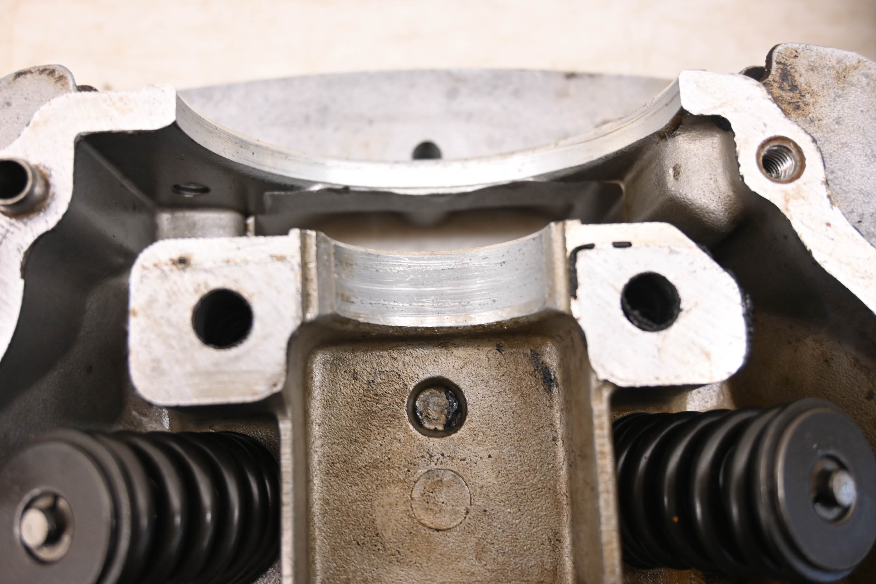 82 Honda ATC200E Cylinder Head Big Red 200