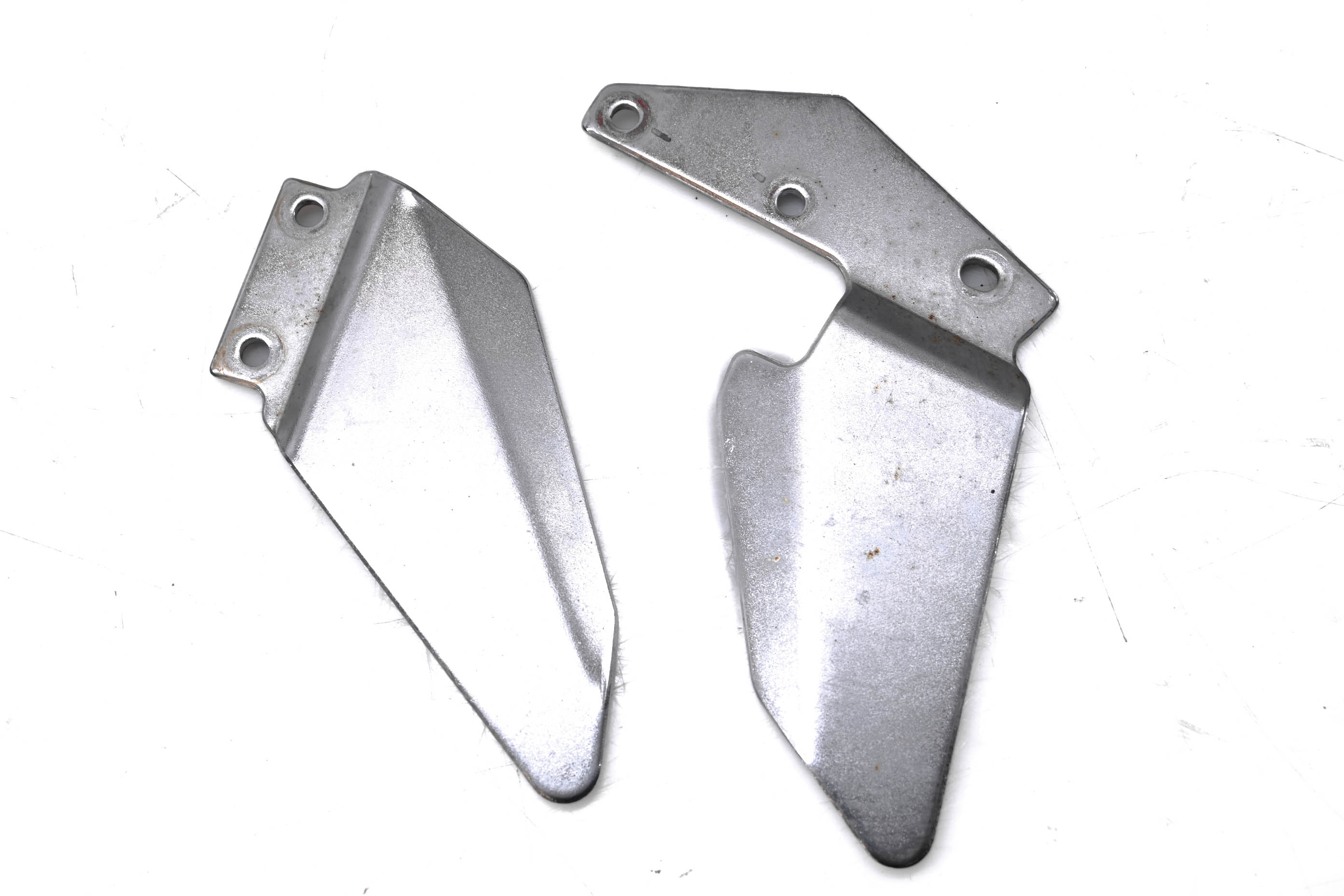 08 Suzuki GS500F Front Foot Peg Guards Bracket Mounts Left & Right