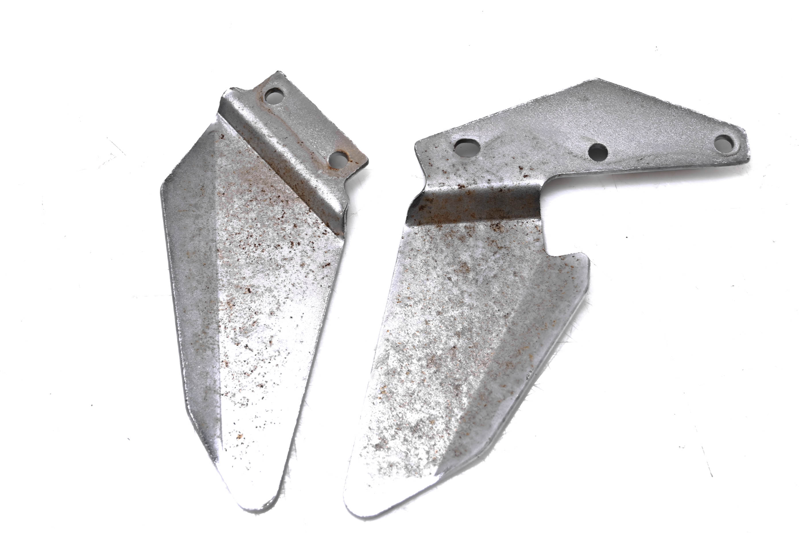 08 Suzuki GS500F Front Foot Peg Guards Bracket Mounts Left & Right