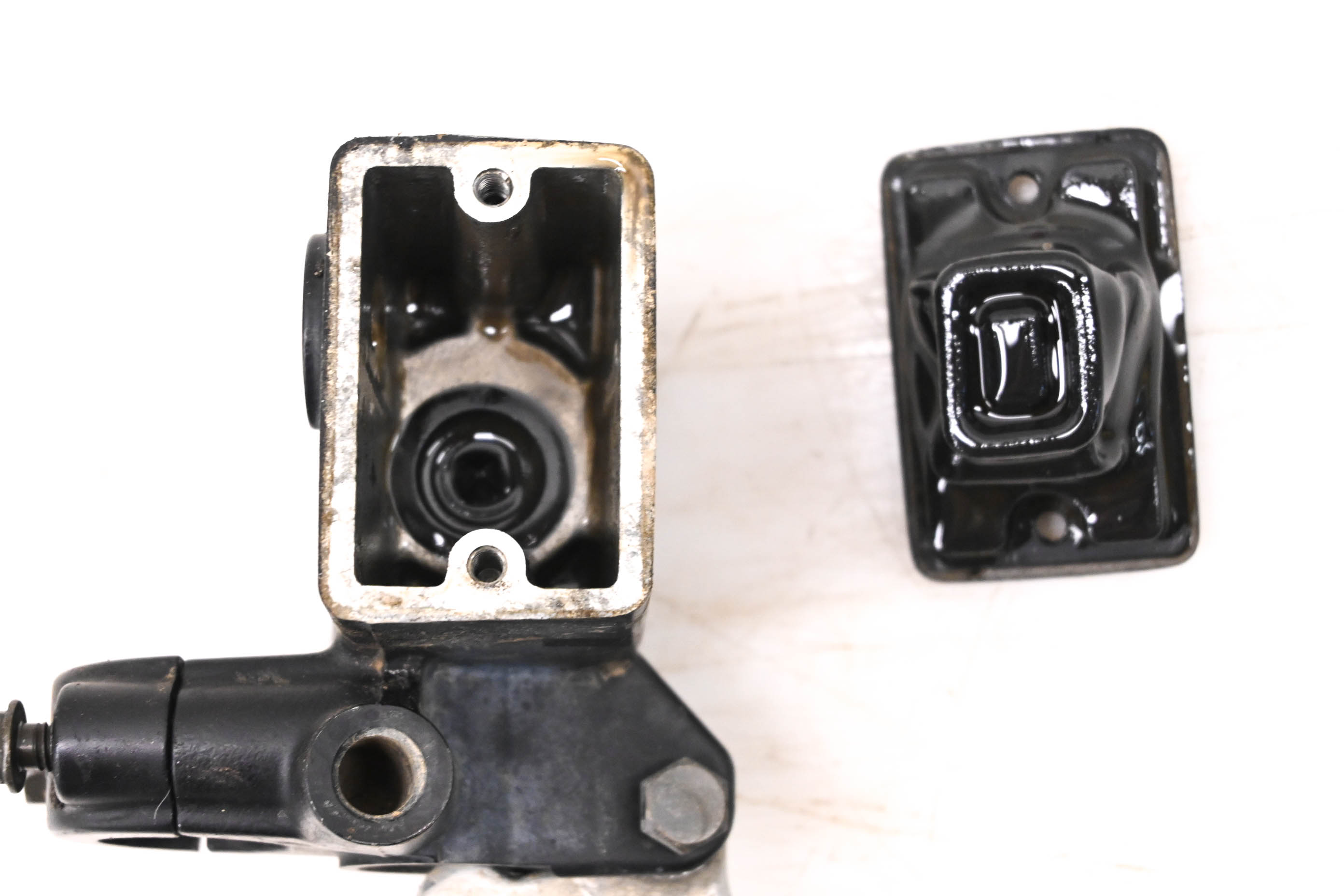 06 Suzuki King Quad 700 4x4 Front Brake Master Cylinder & Lever LTA700X