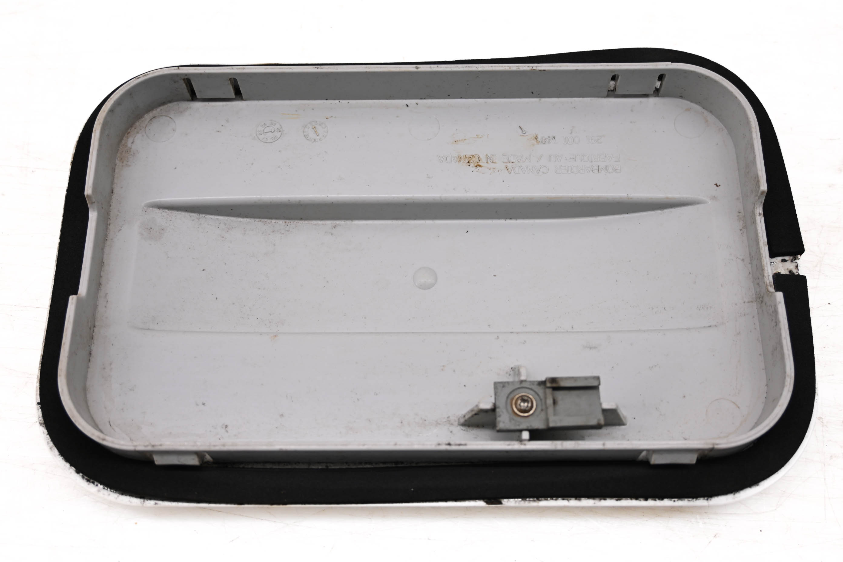 05 Sea-Doo RXT 215 Storage Lid Cover