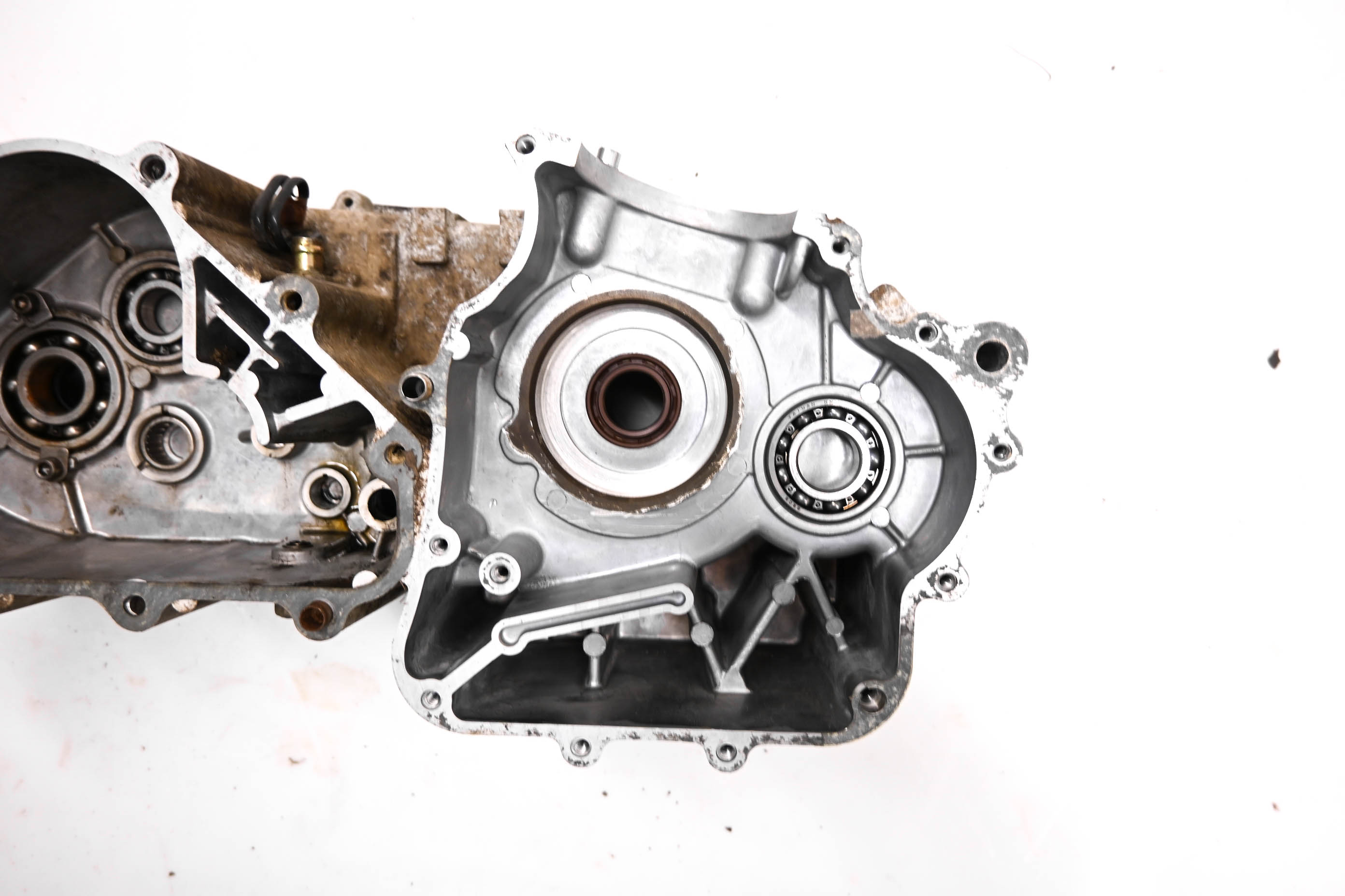 08 Kymco MXU 250 Crankcase Center Crank Case