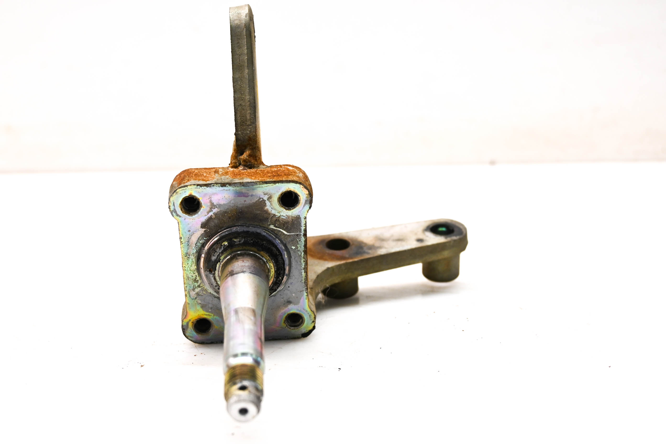 95 Yamaha Timberwolf 250 2x4 Front Right Spindle Knuckle YFB250