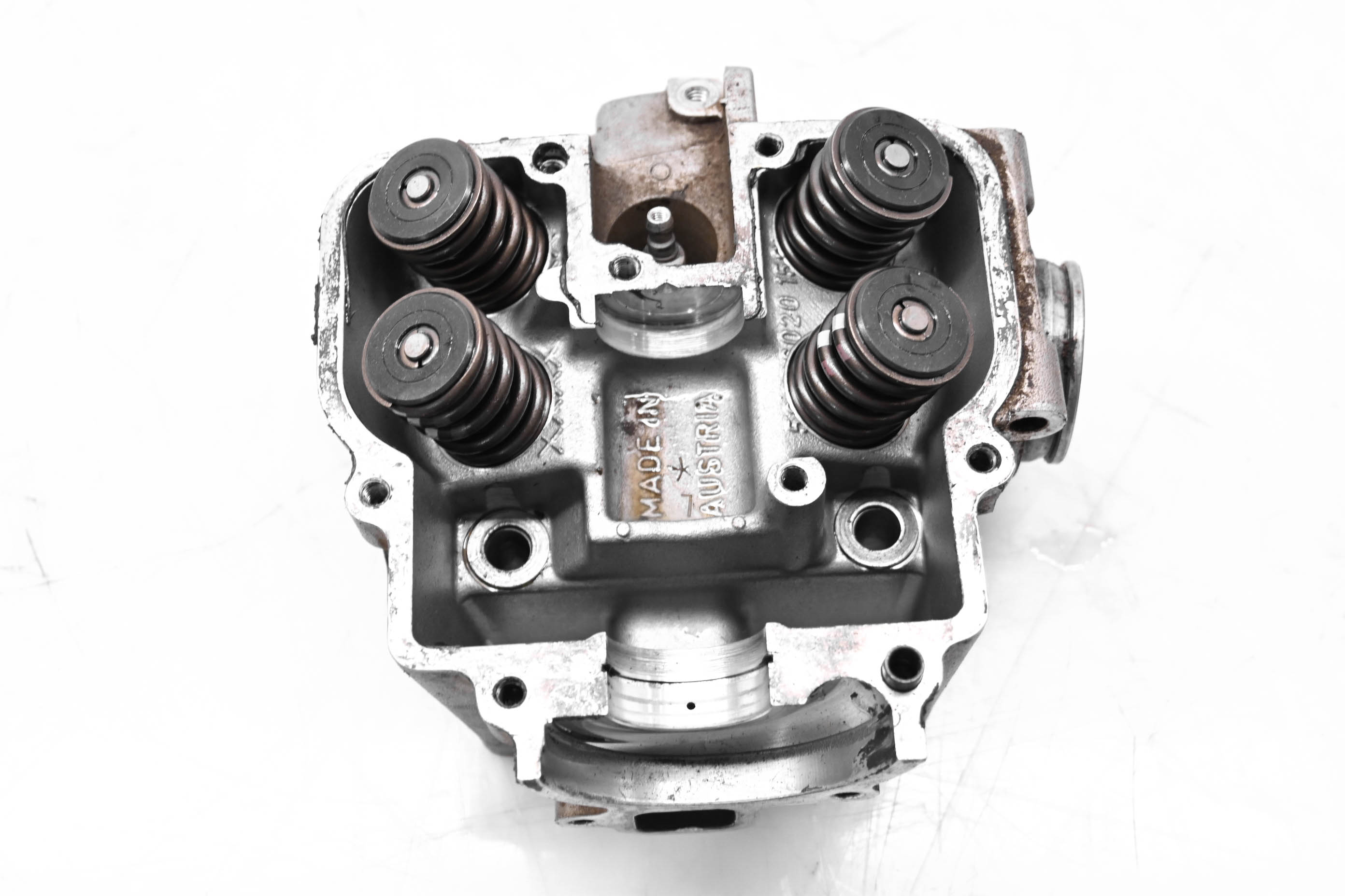 08 Polaris Outlaw 450 S Cylinder Head