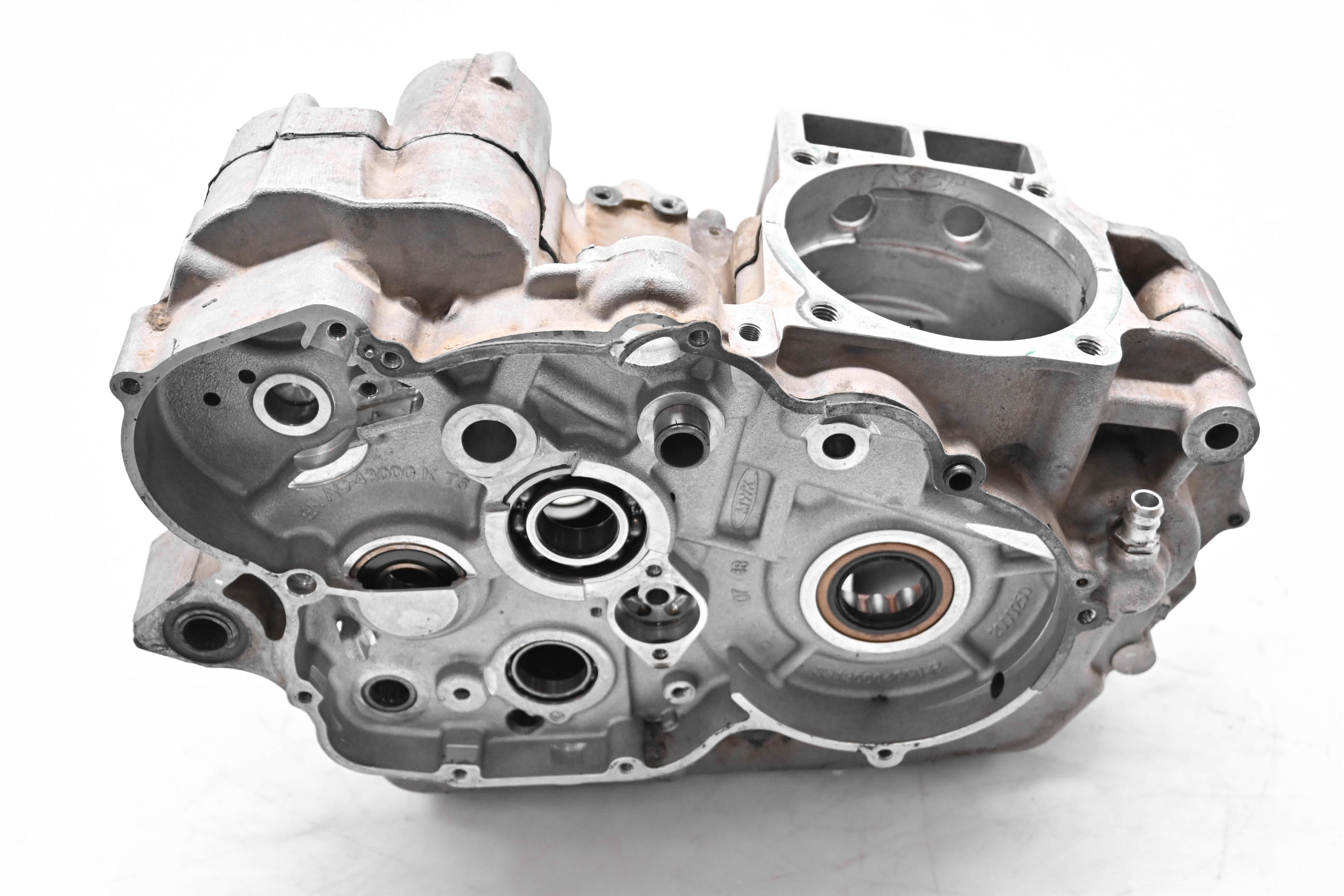 08 Polaris Outlaw 525 IRS Crankcase Center Crank Case