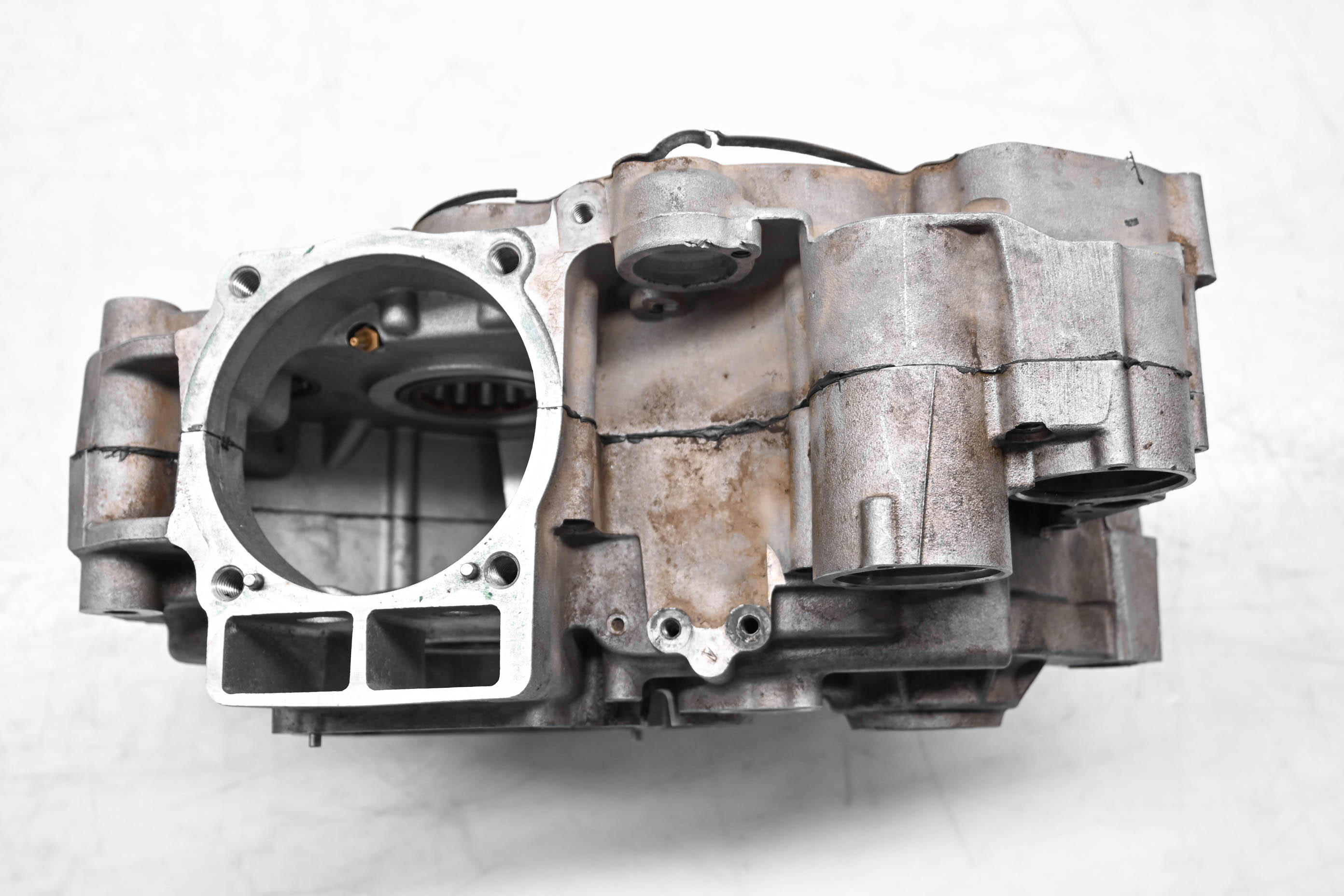 08 Polaris Outlaw 525 IRS Crankcase Center Crank Case