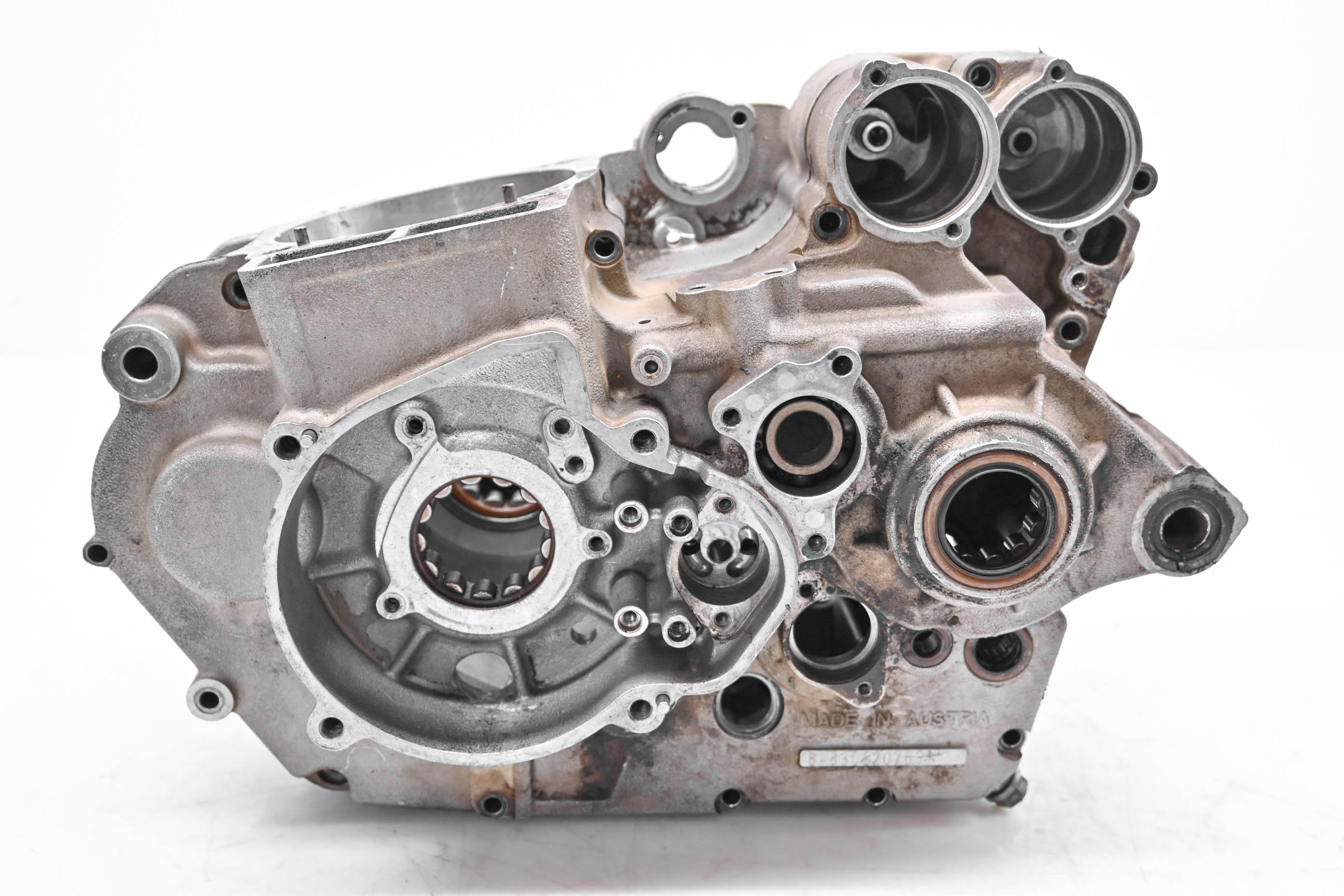 08 Polaris Outlaw 525 IRS Crankcase Center Crank Case
