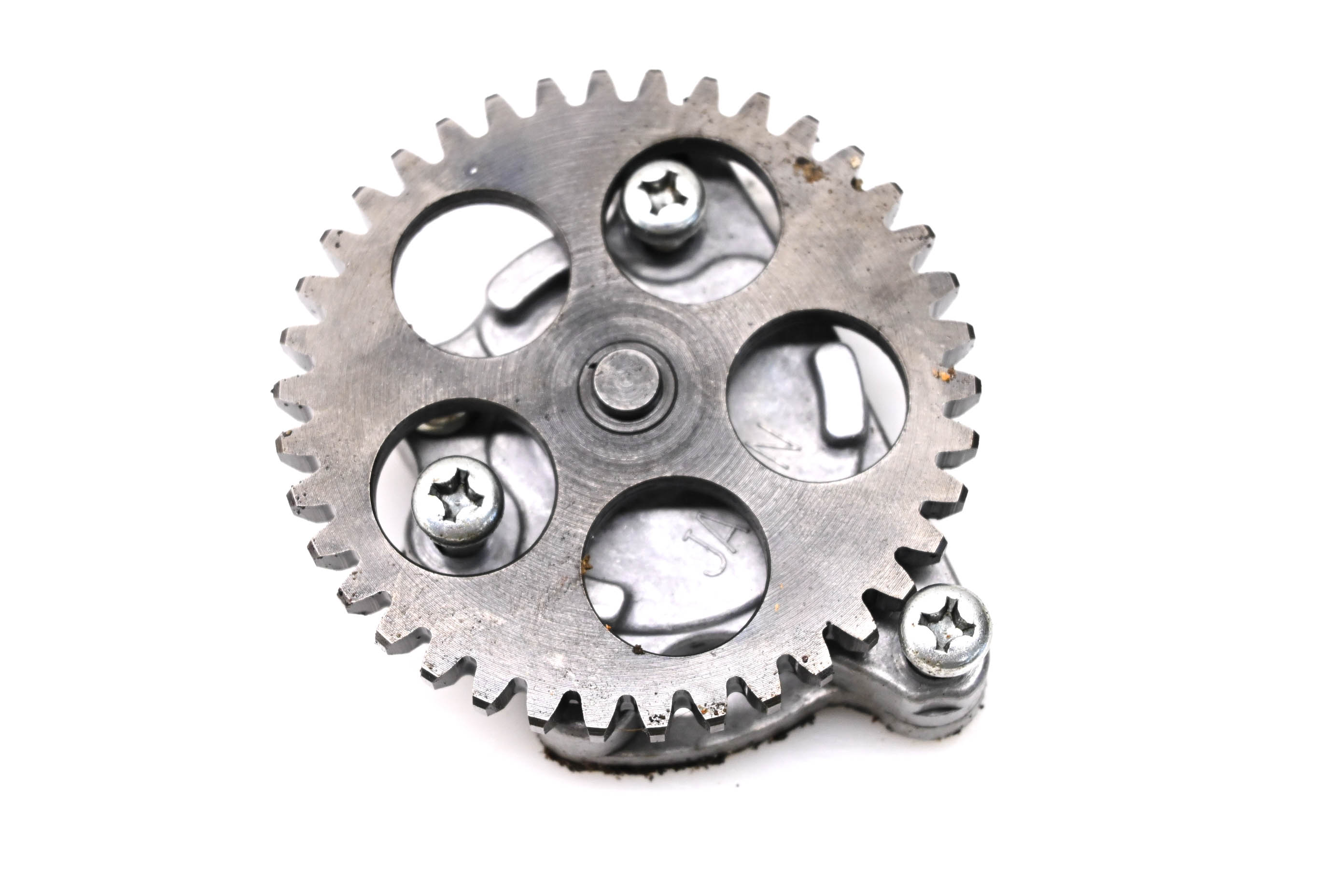 84 Kawasaki KL600A Oil Pump