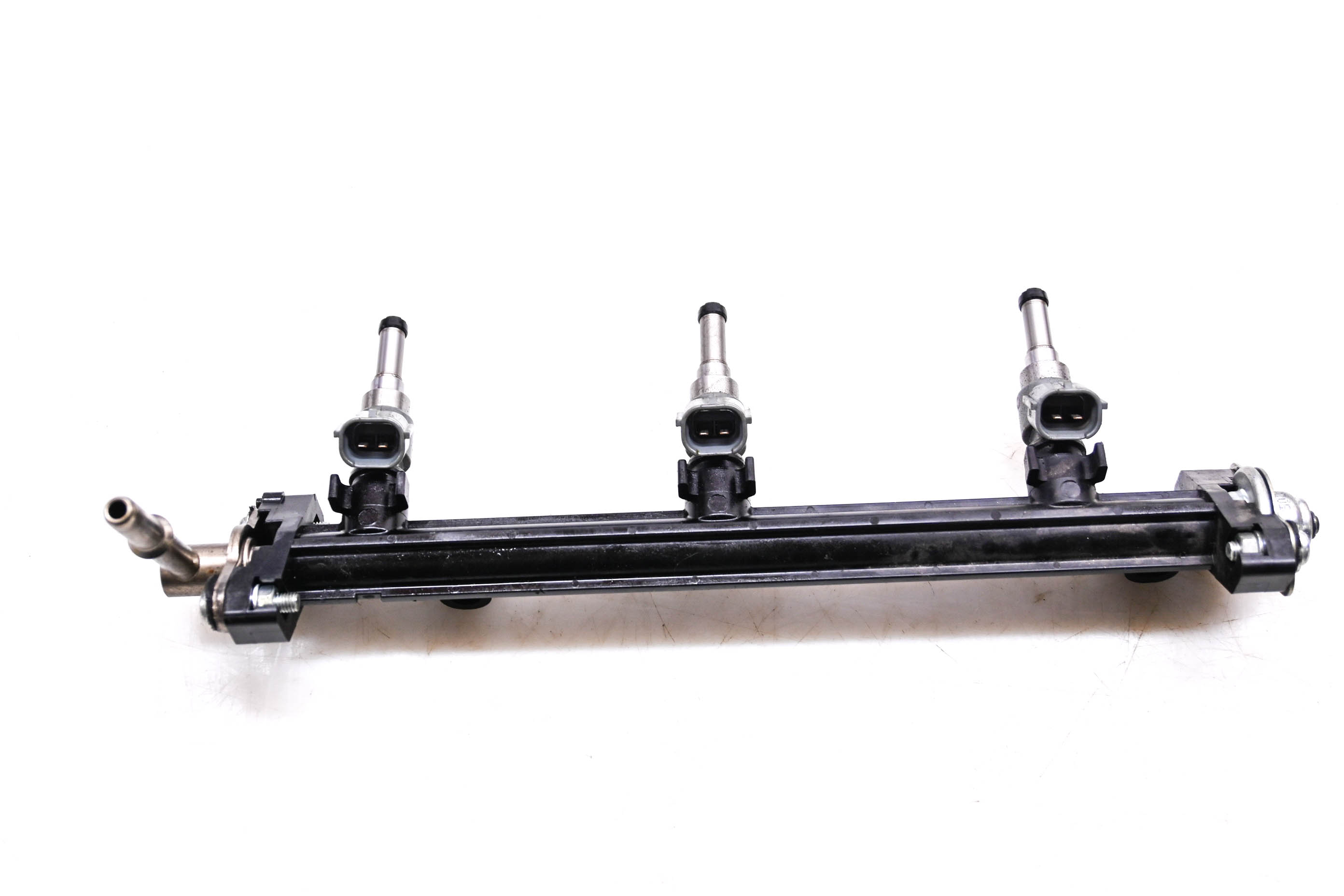 15 Yamaha SR Viper R TX LE Fuel Injector & Rail 137"