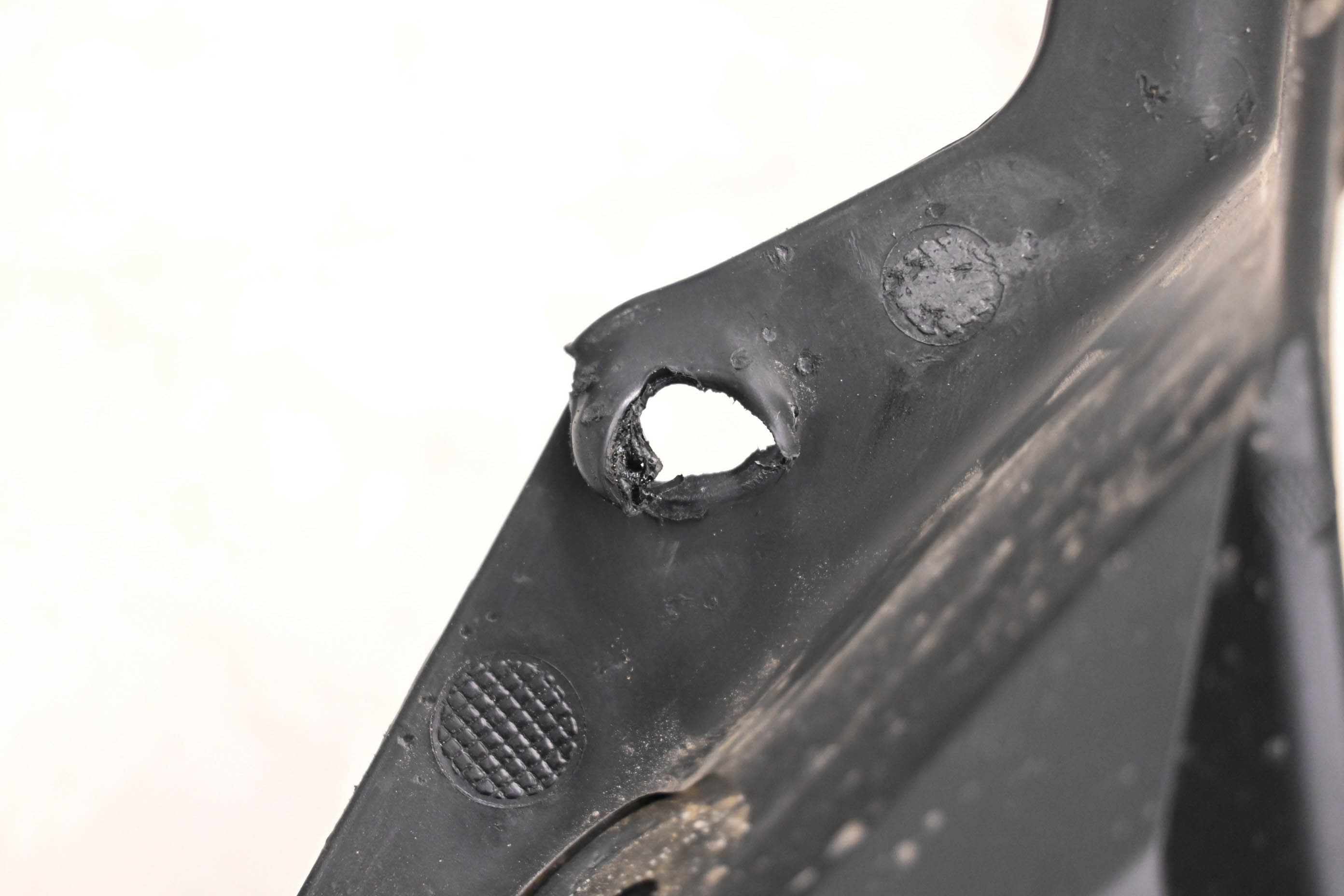 18 Polaris 800 Switchback Adventure Left Lower Side Fender 137"