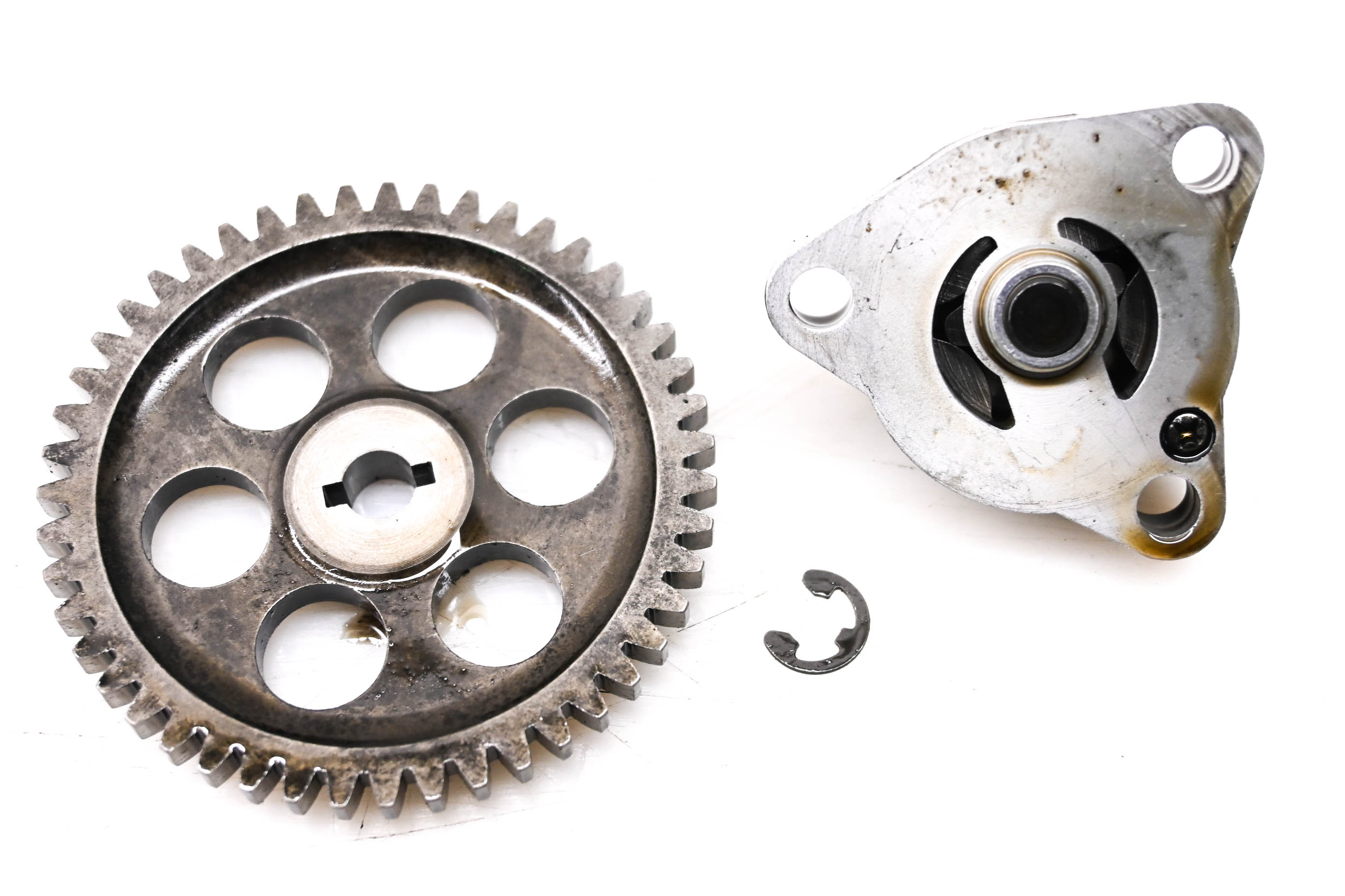 86 Suzuki Quadrunner 125 2x4 Oil Pump LT125