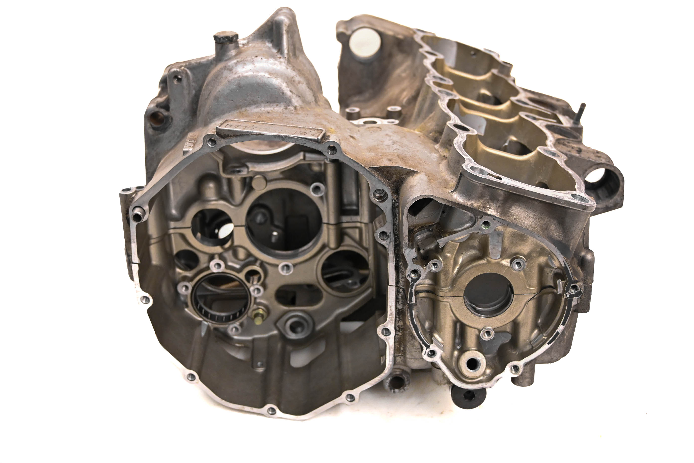 00 Suzuki Katana 600 Crankcase Center Crank Case GSX600F