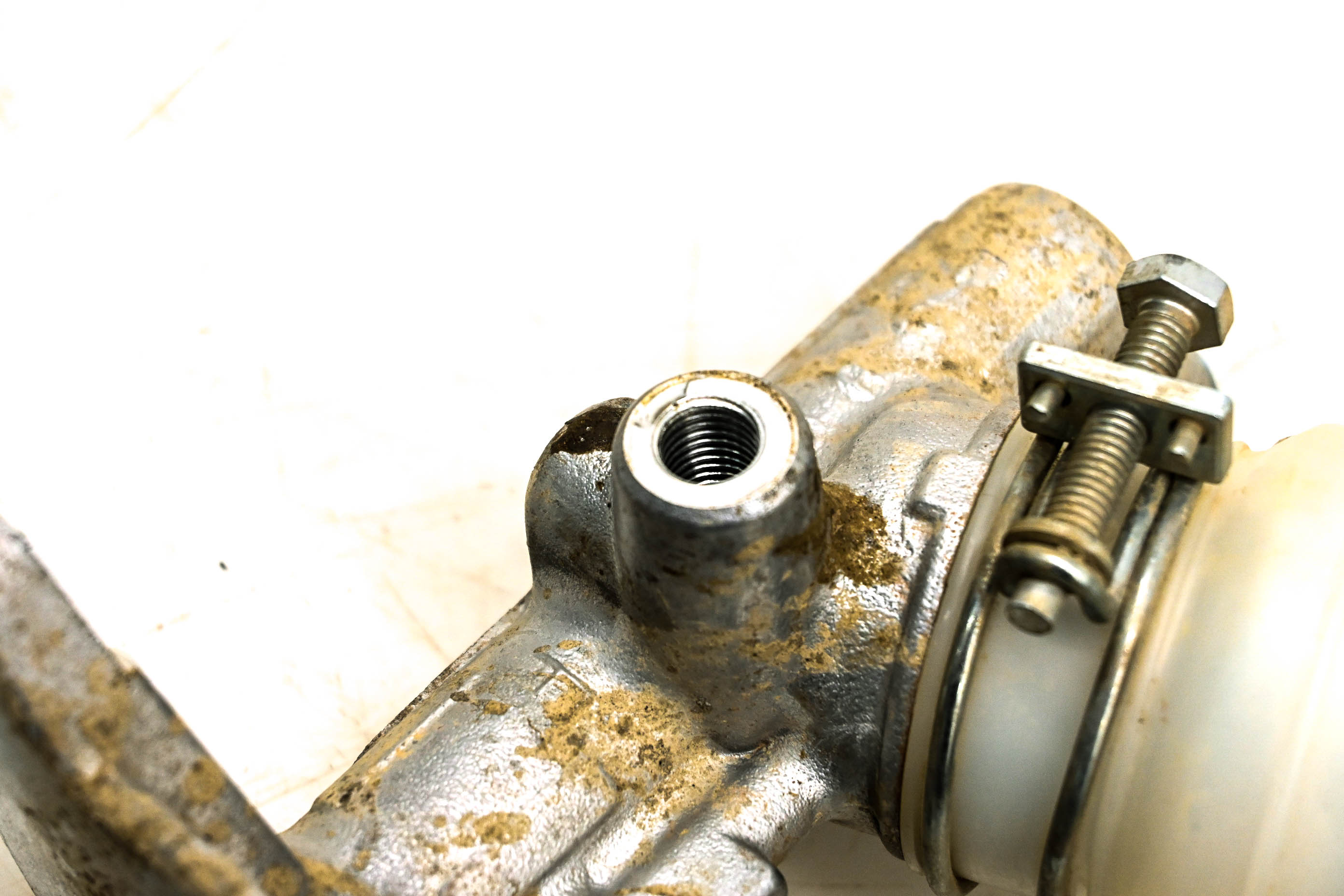 19 Can-Am Commander 800R XT 4x4 Brake Master Cylinder