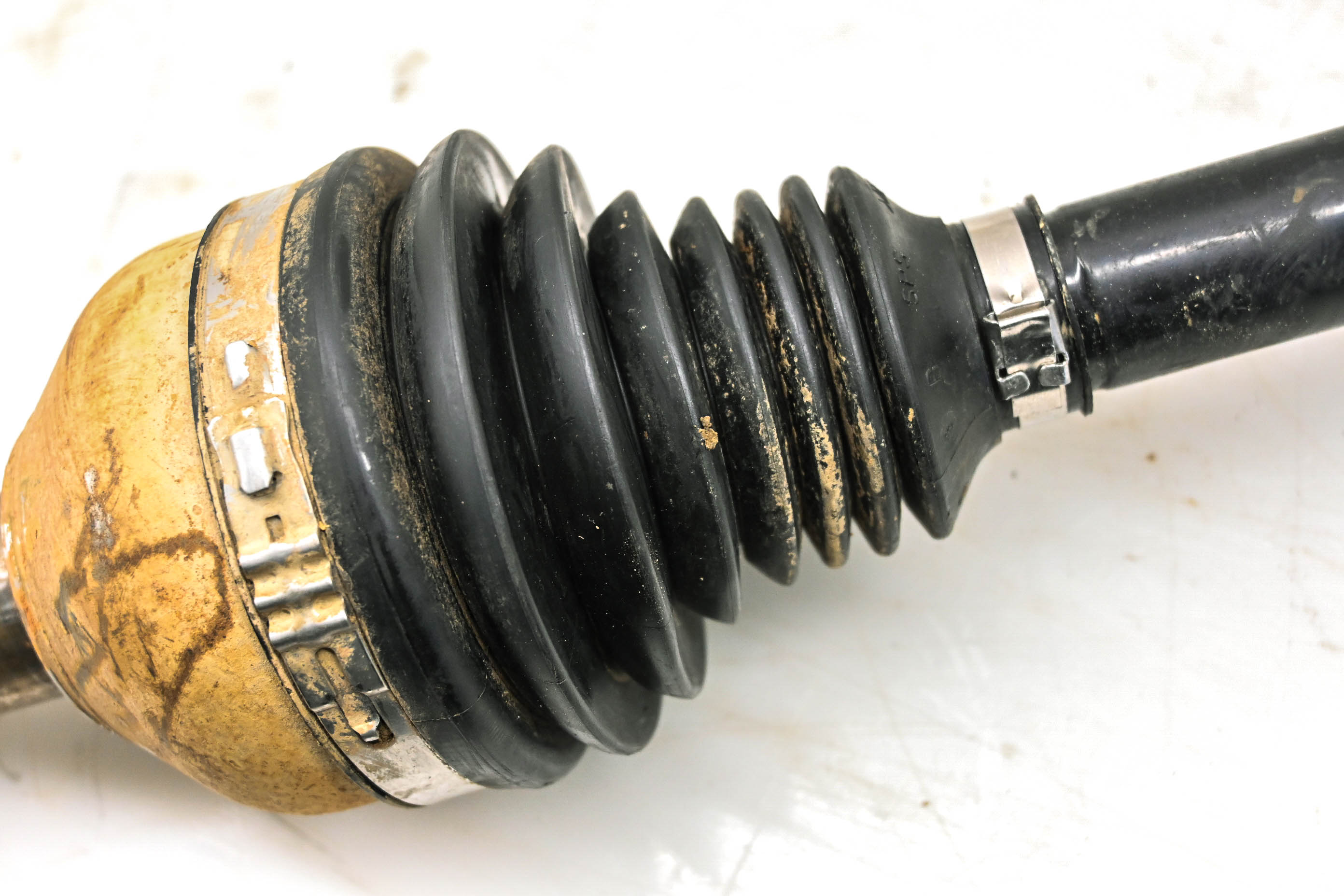 19 Can-Am Commander 800R XT 4x4 Rear Right Left Cv Axle