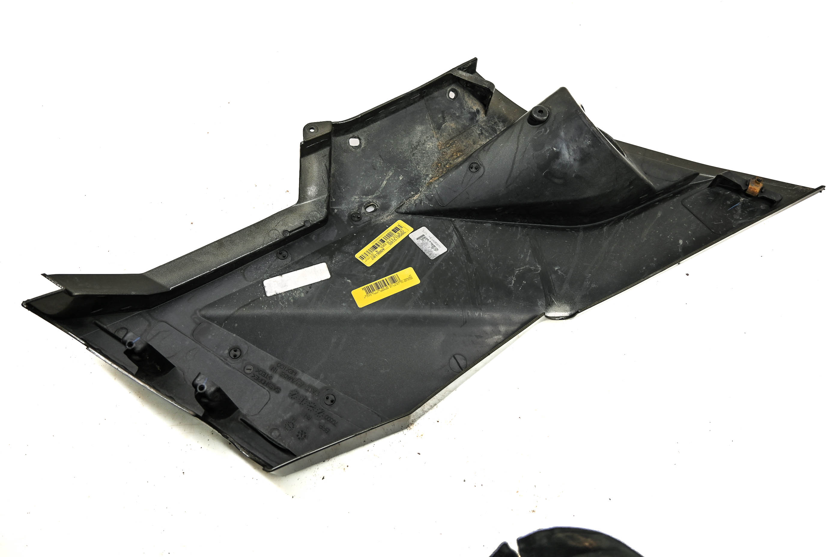 19 Can-Am Commander 800R XT 4x4 Rear Right Fender