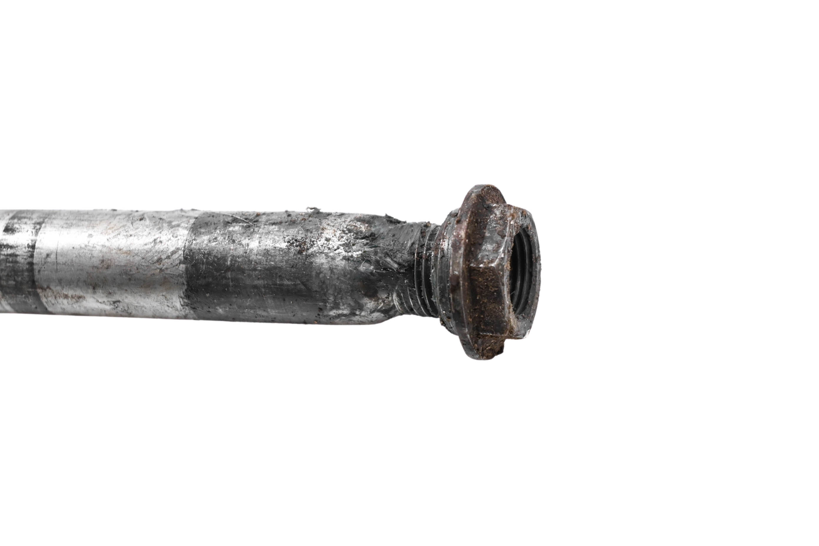 01 Yamaha YZF426F Front Axle Bolt