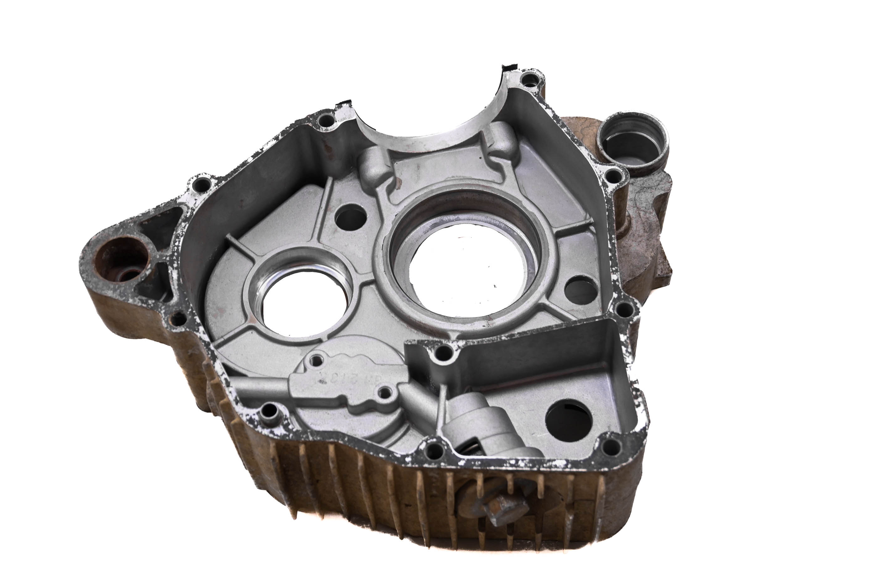 05 Polaris Phoenix 200 2x4 Right Crankcase Center Half Crank Case