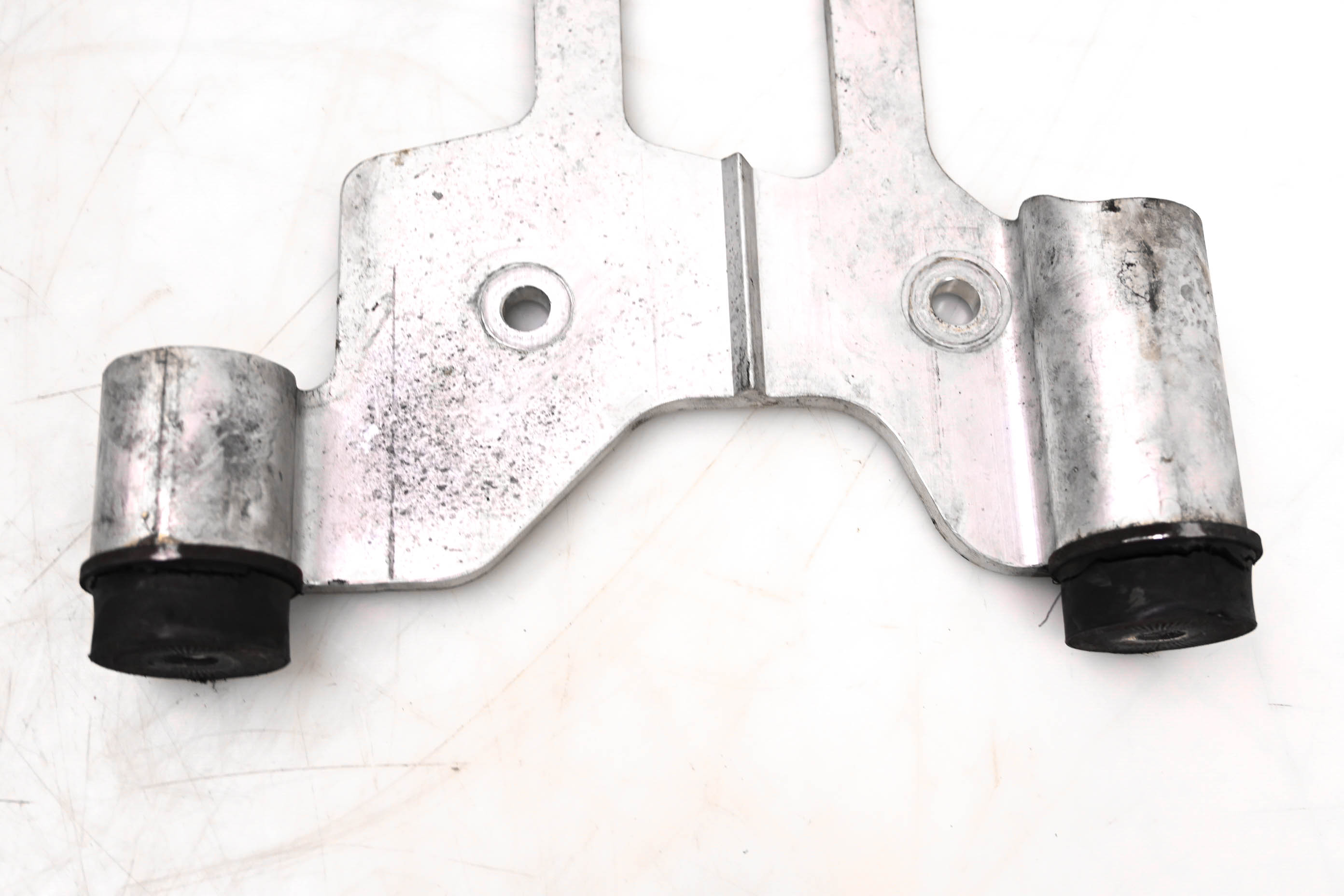 05 Ski-Doo MXZ Adrenaline 800 HO Lower Engine Motor Support Bracket Mount 121"