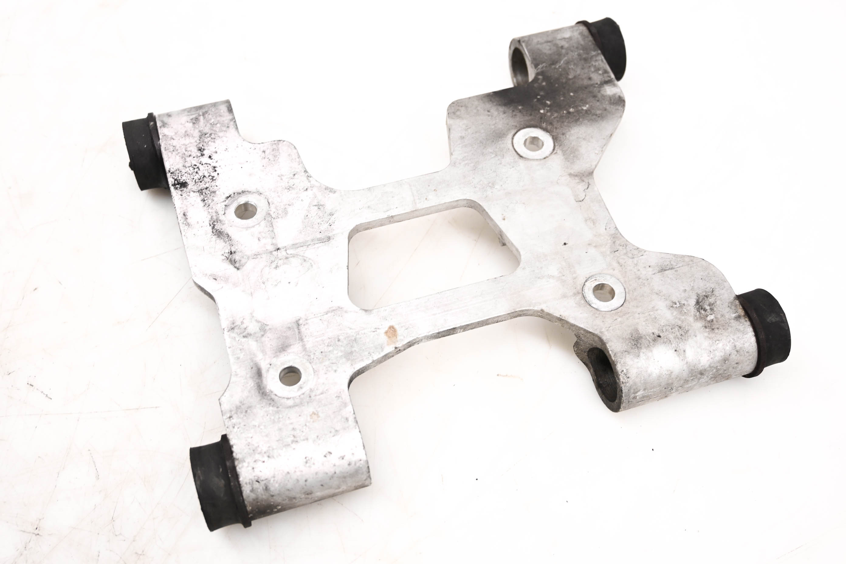 05 Ski-Doo MXZ Adrenaline 800 HO Lower Engine Motor Support Bracket Mount 121"