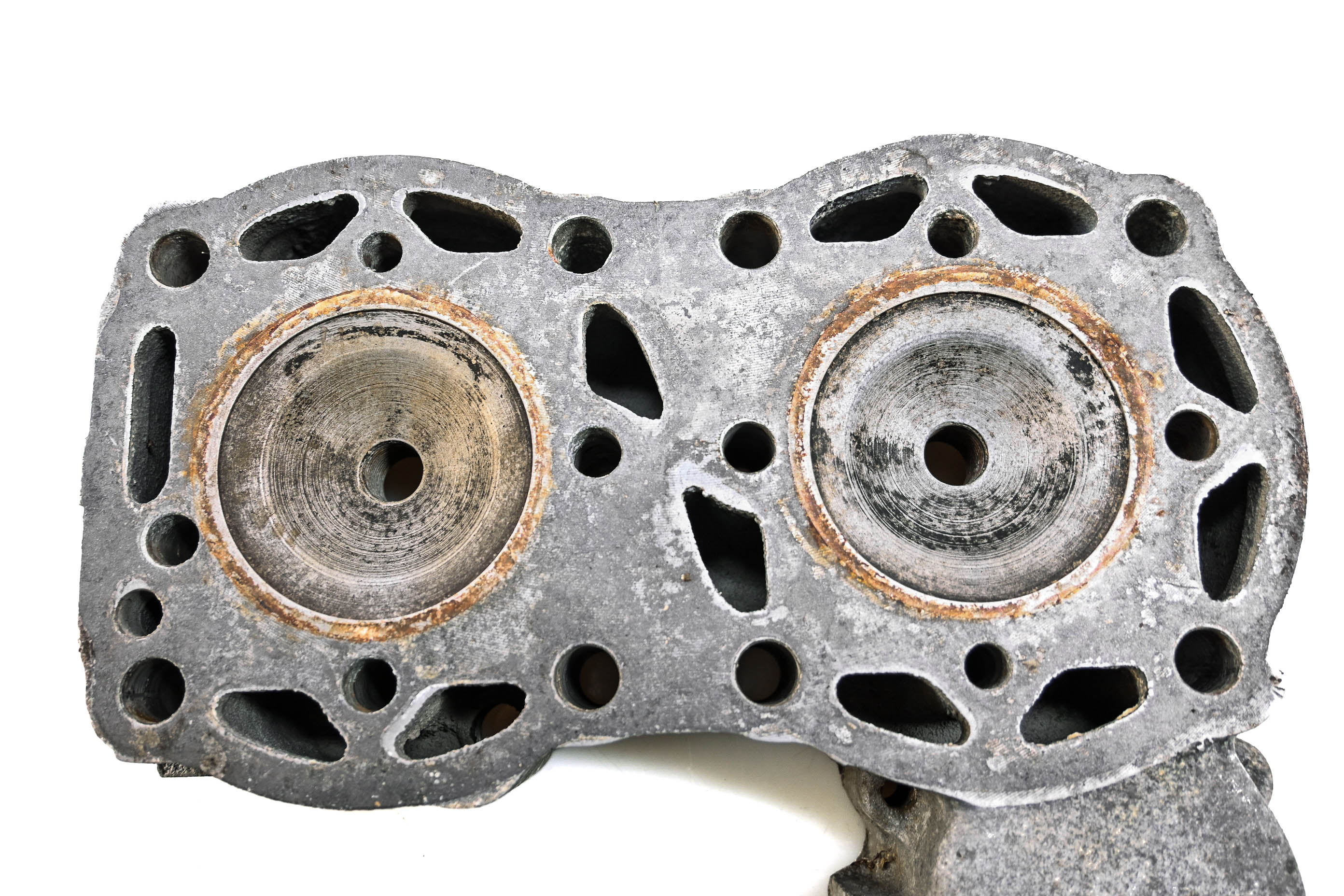 79 Polaris TXL 340 Cylinder Head 121"