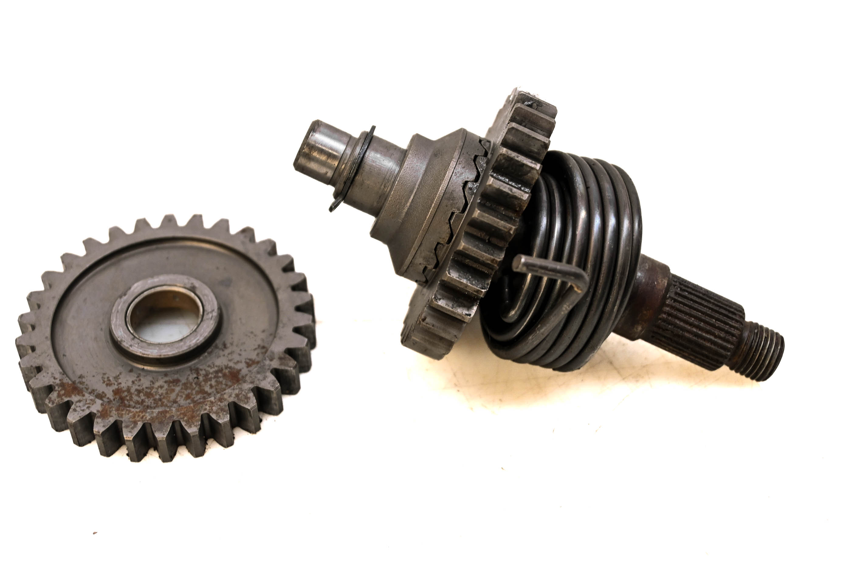 83 Kawasaki KDX200 Kick Start Gear Spindle