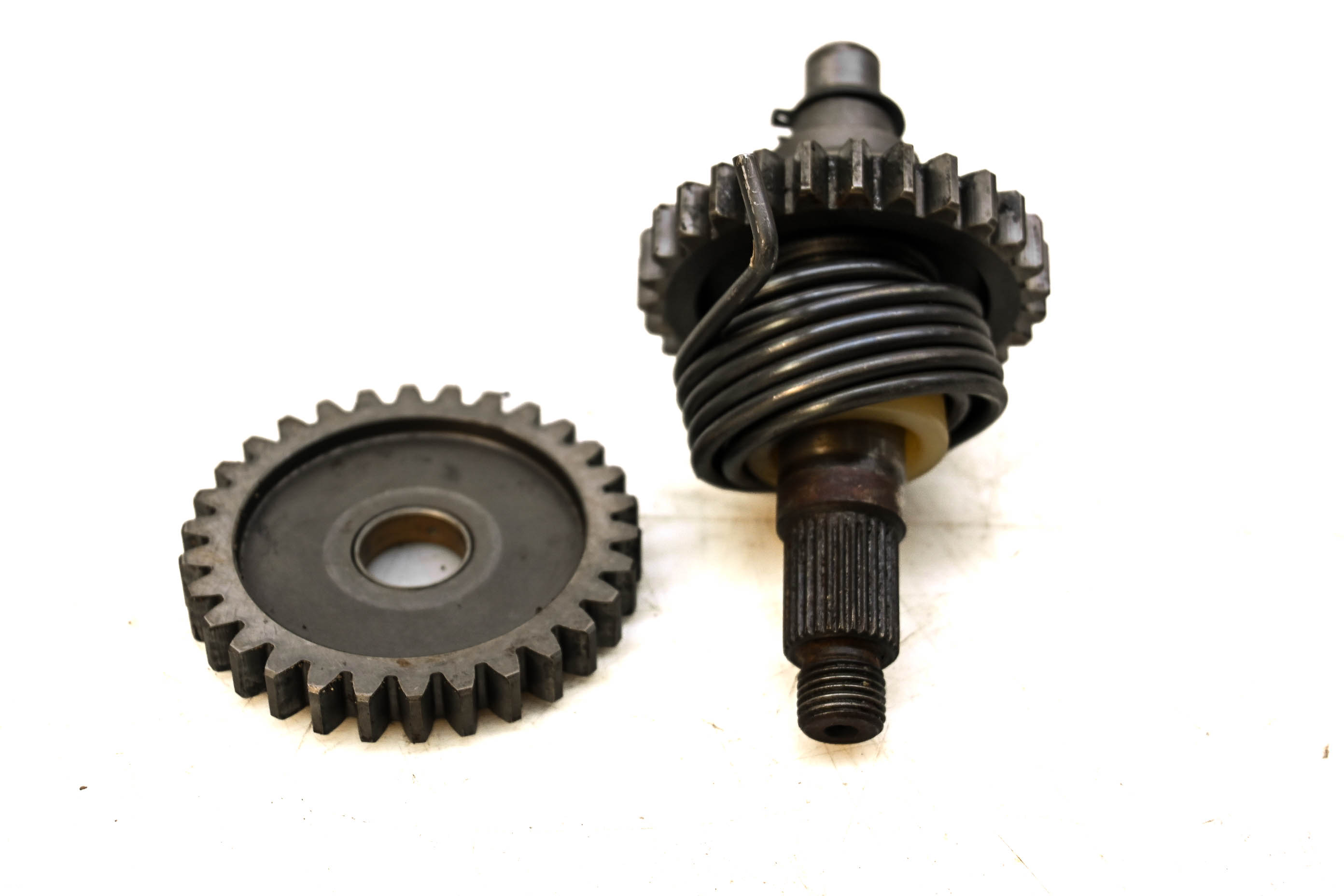 83 Kawasaki KDX200 Kick Start Gear Spindle
