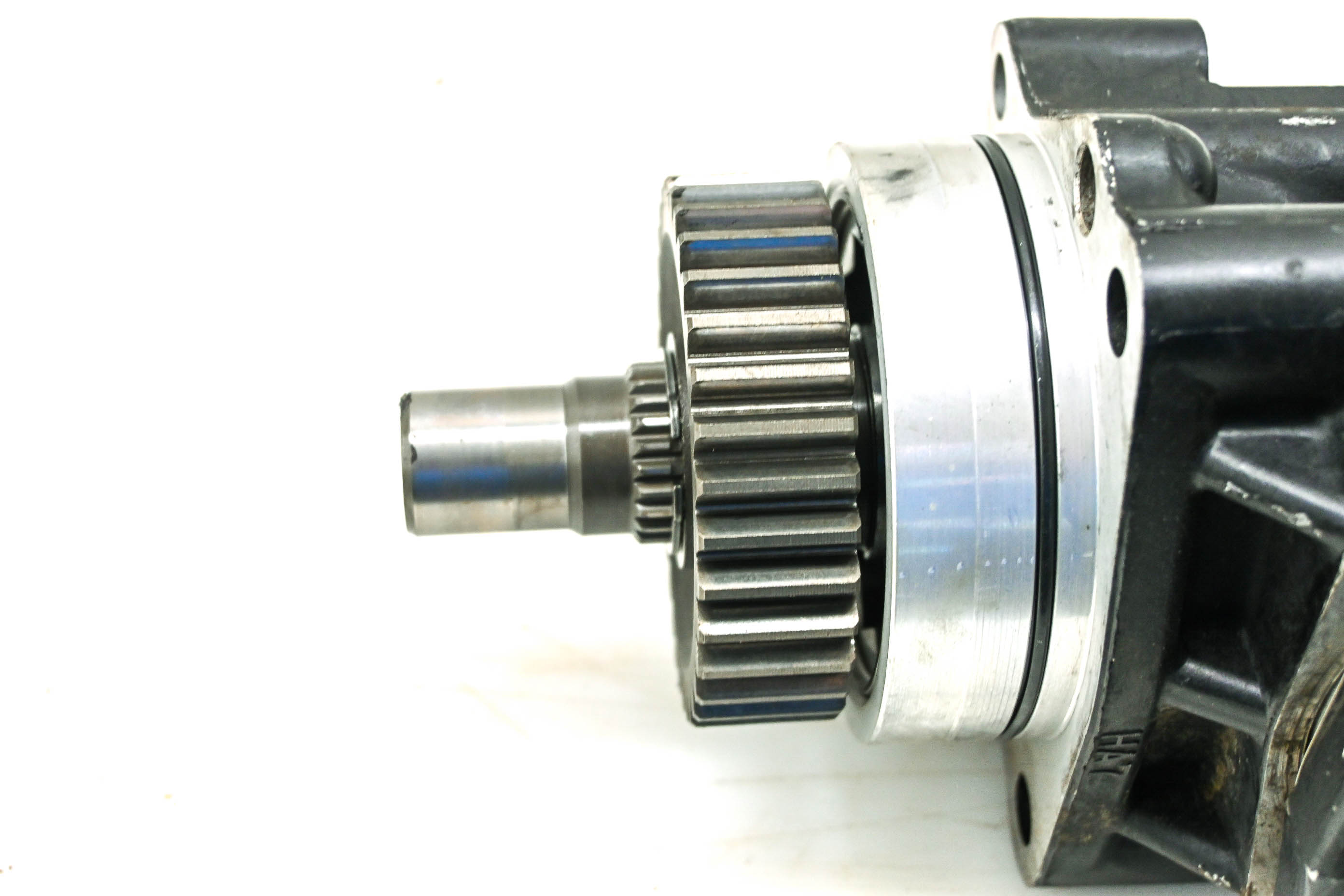 86 Honda Fourtrax 350 4x4 Side Middle Drive Transfer Gear Case TRX350