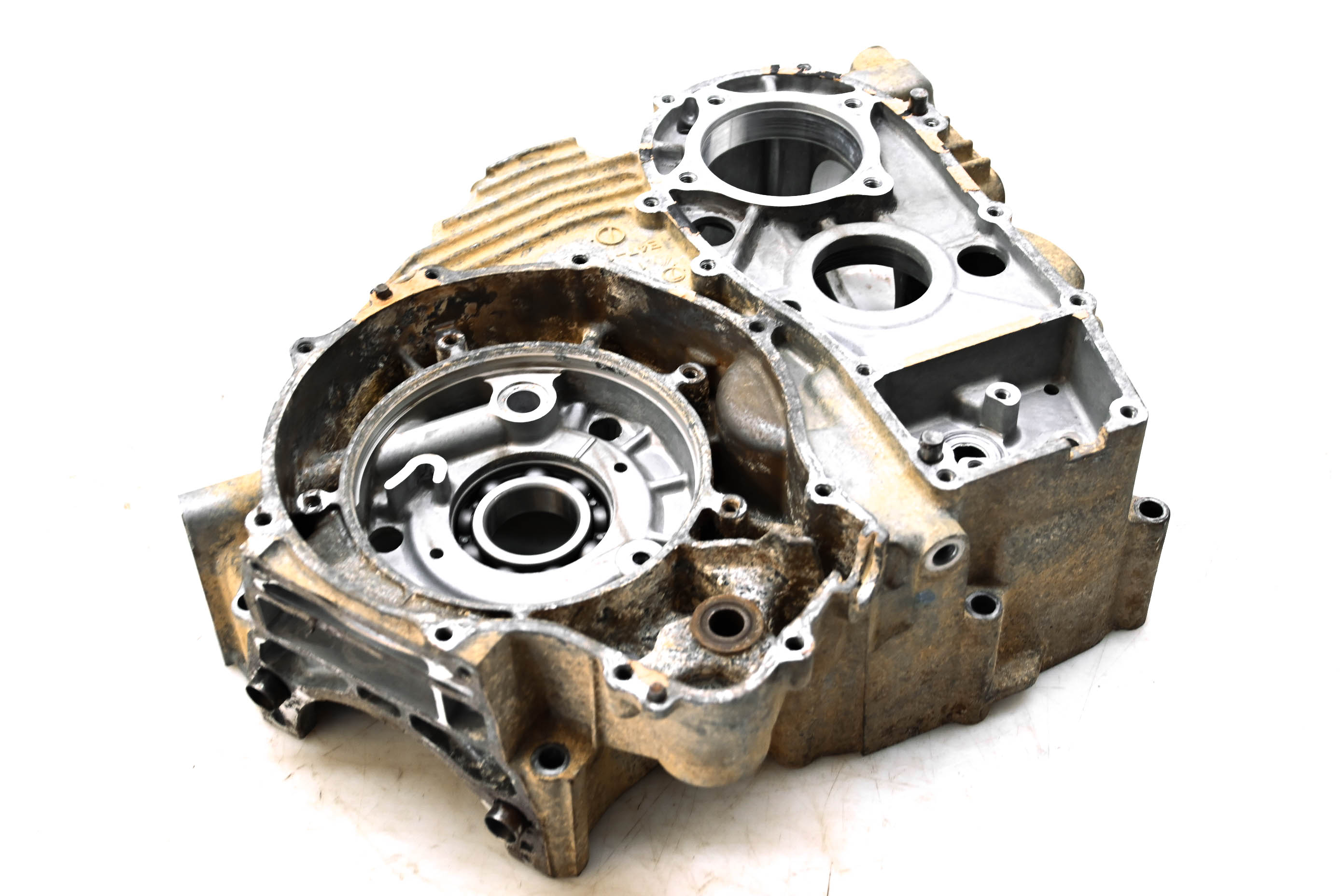 00 Polaris Xpedition 425 4x4 Right Crankcase Center Half Crank Case