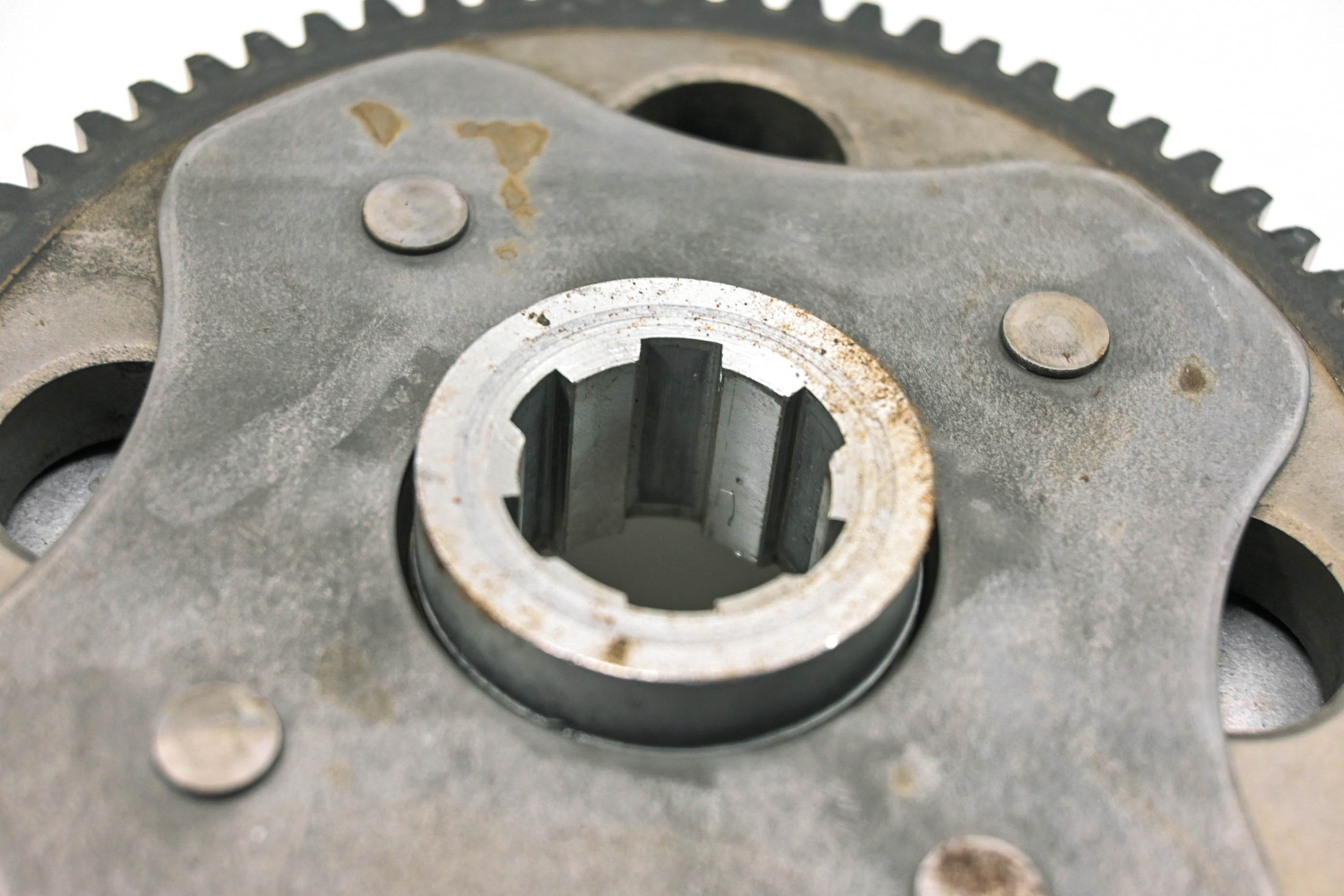 90 Honda XR80R Clutch Basket