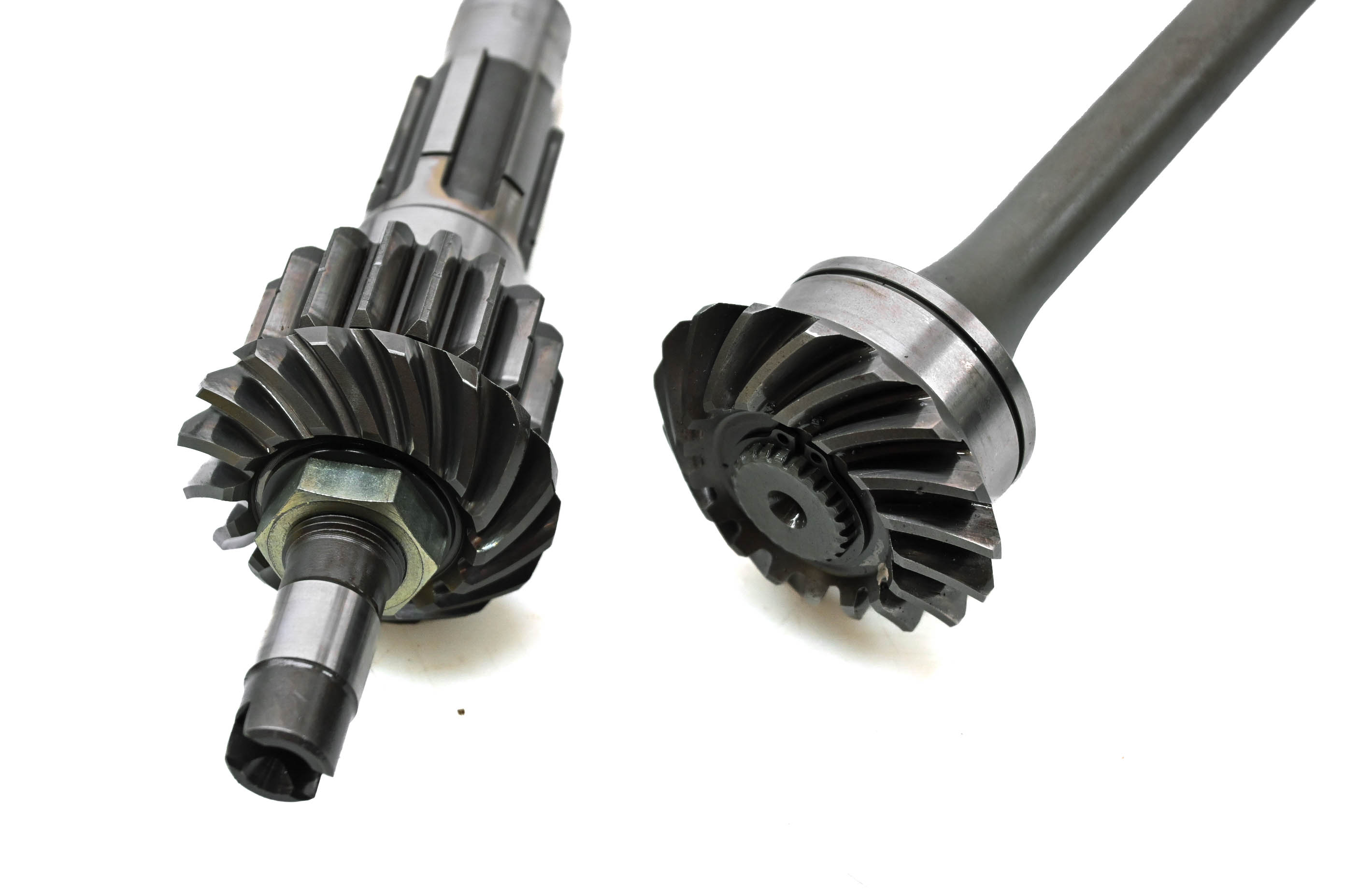 99 Suzuki Quadrunner 250 4x4 Transmission Bevel Gears Output Shaft LTF250F