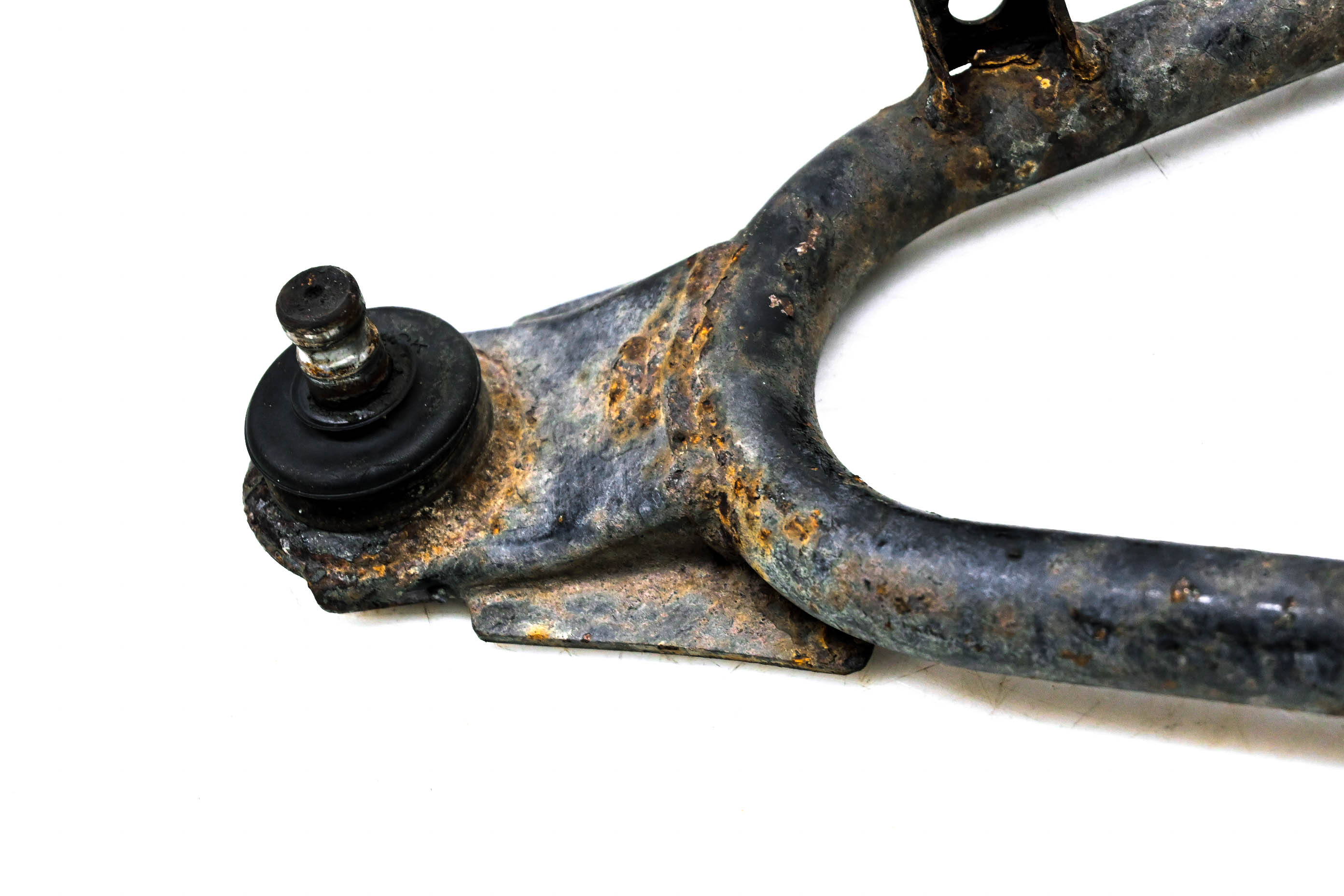 02 Suzuki Vinson 500 4x4 Front Lower Left A-Arm LTA500F