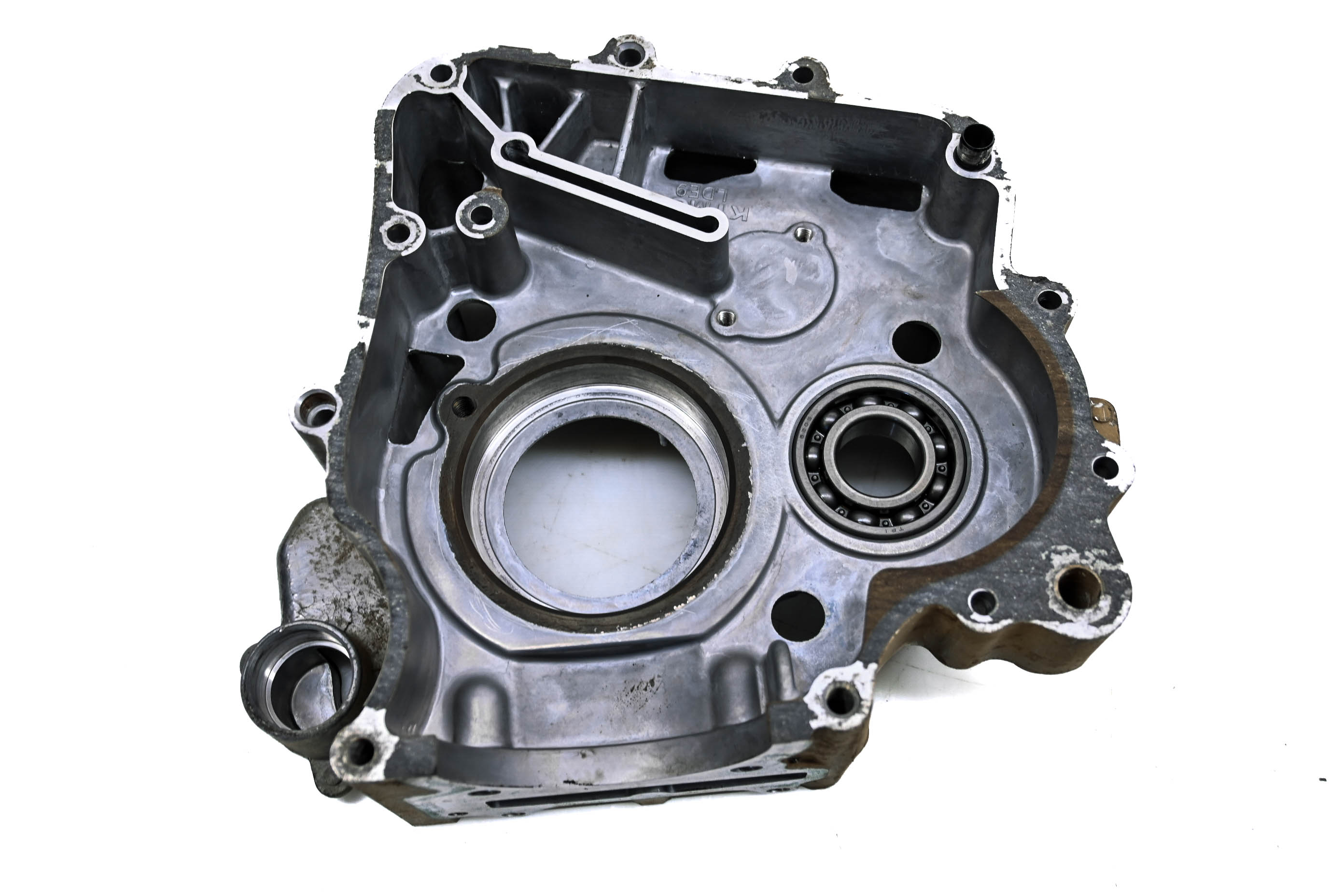 13 Kawasaki Brute Force 300 2x4 Crankcase Center Crank Case KVF300