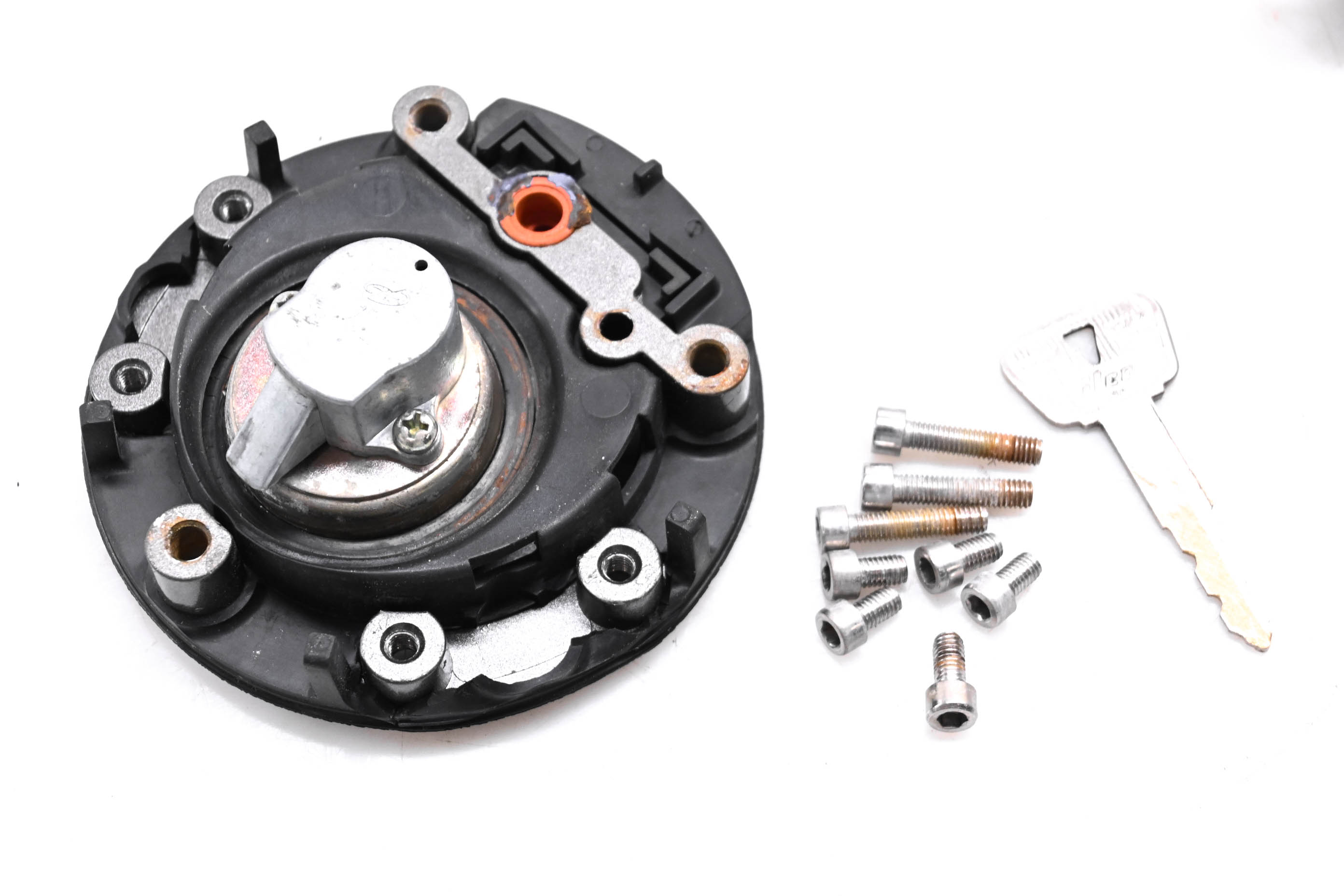 09 Yamaha FZ6R Key Switch & Gas Tank Locks