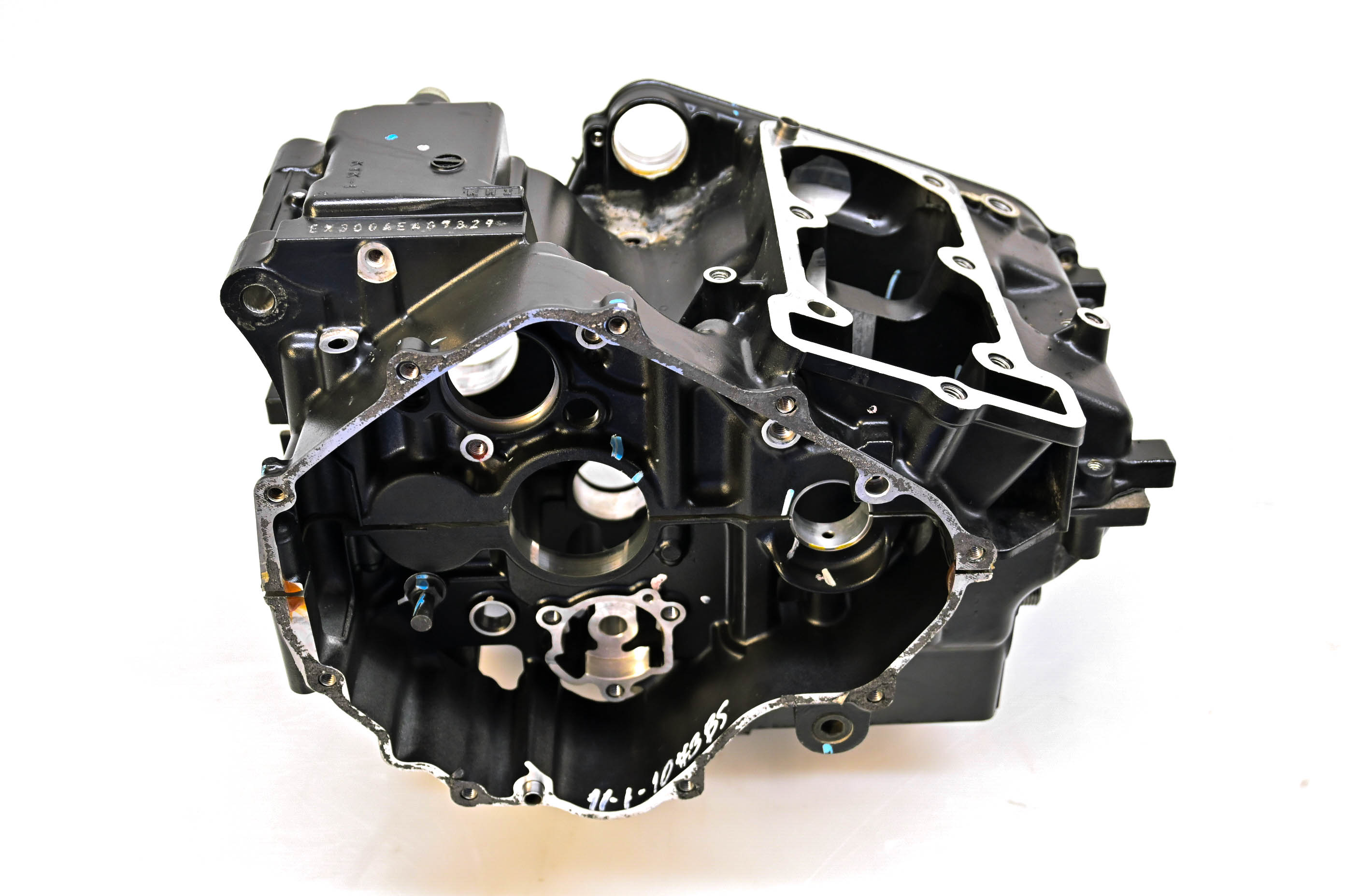 13 Kawasaki Ninja 300 Crankcase Center Crank Case EX300