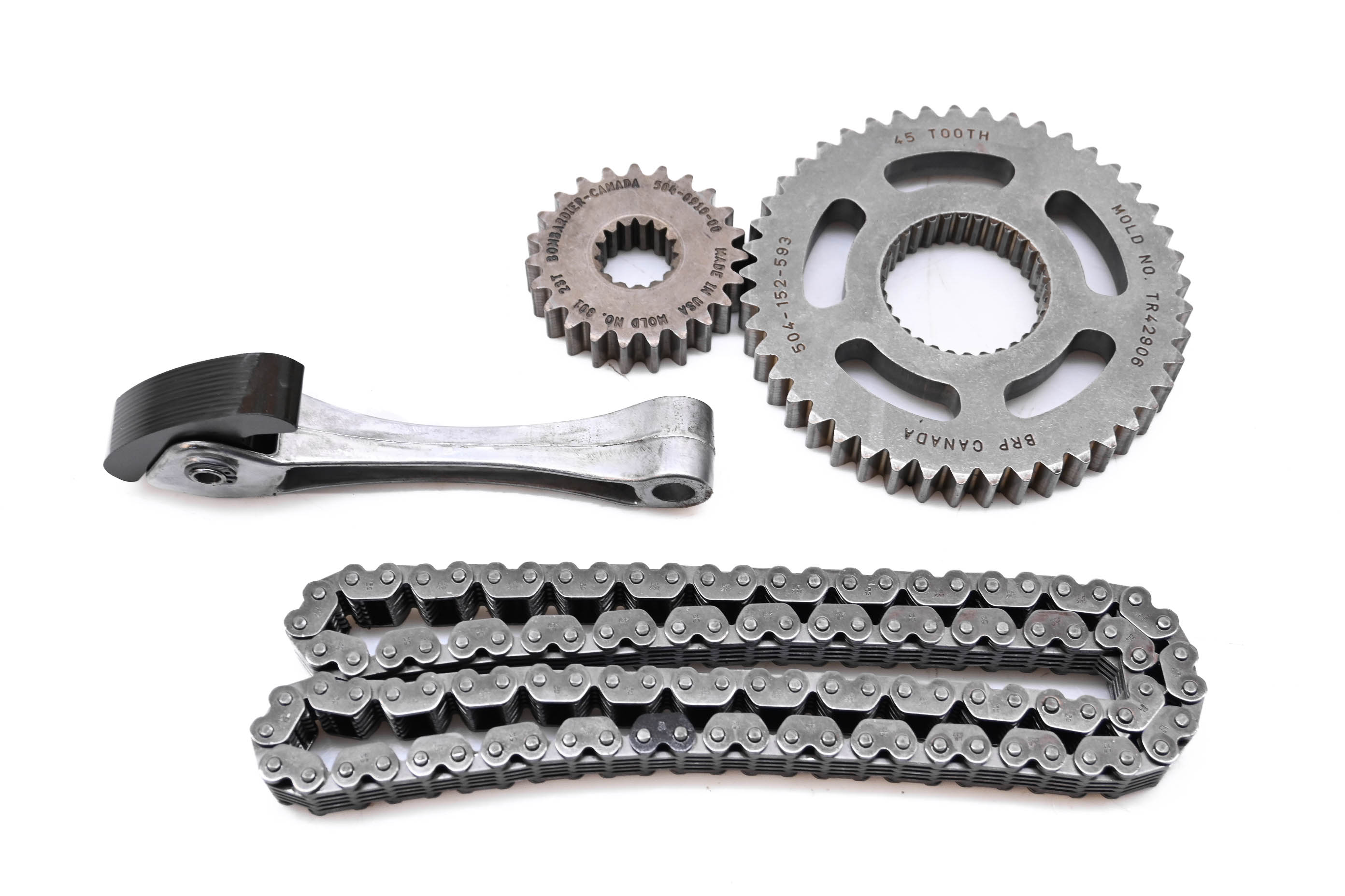 15 Ski-Doo Renegade Adrenaline 800R E-TEC Chain Case Gears Chain & Tensioner 137"