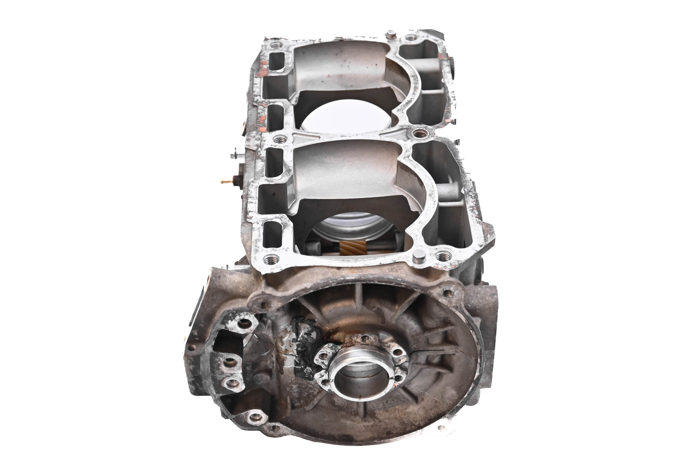 15 Ski-Doo Renegade Adrenaline 800R E-TEC Crankcase Center Crank Case 137"