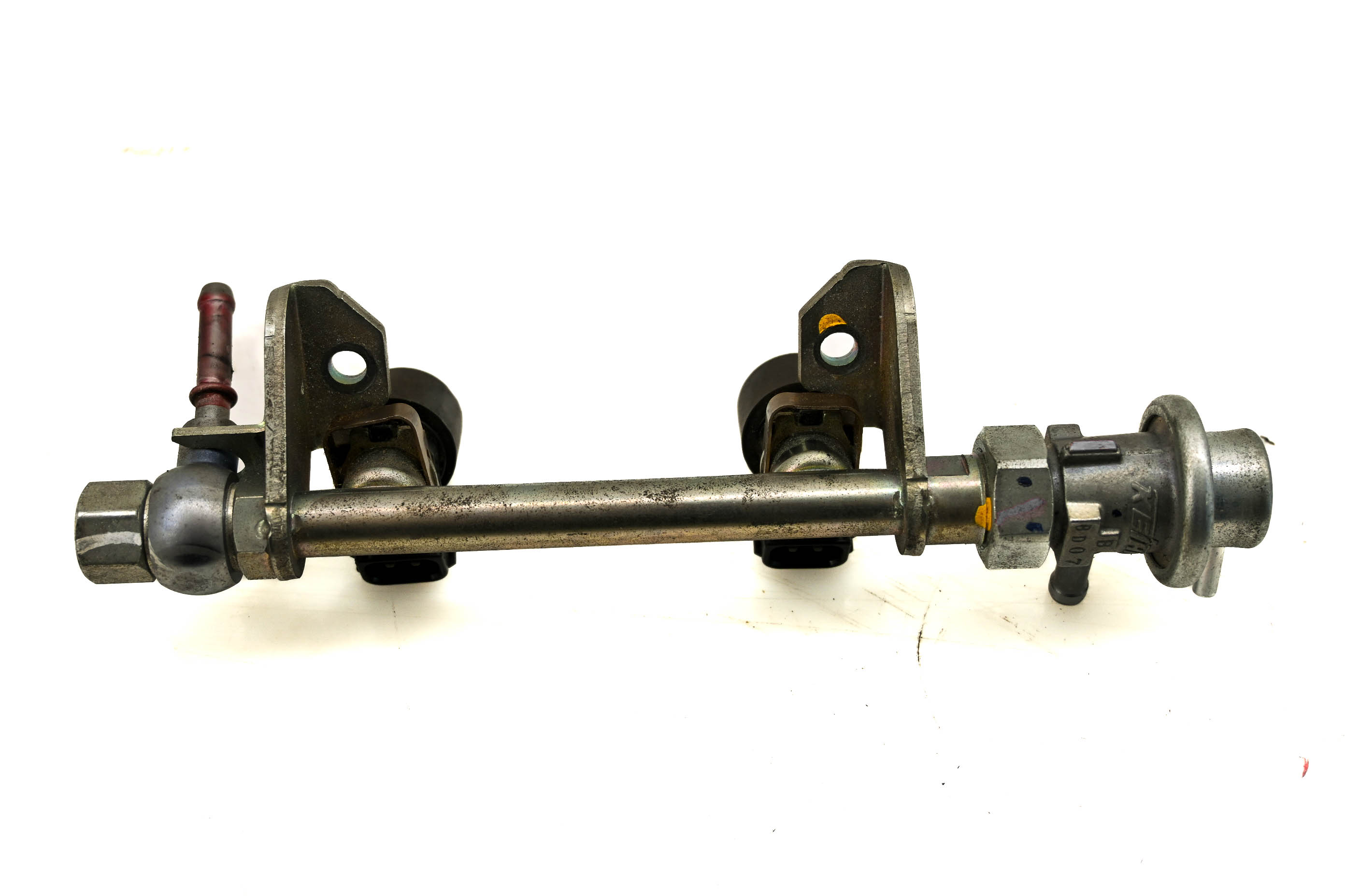 11 Honda Silverwing 600 ABS Fuel Injectors & Rail FSC600A