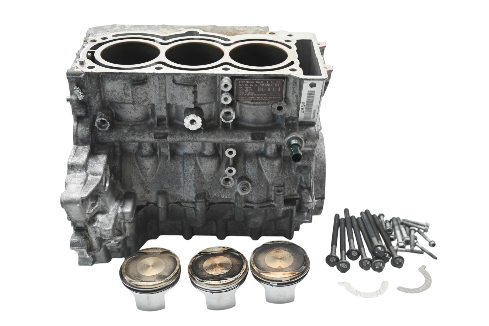 19 Can-Am Ryker 900 Crankcase Center Crank Case & Cylinders