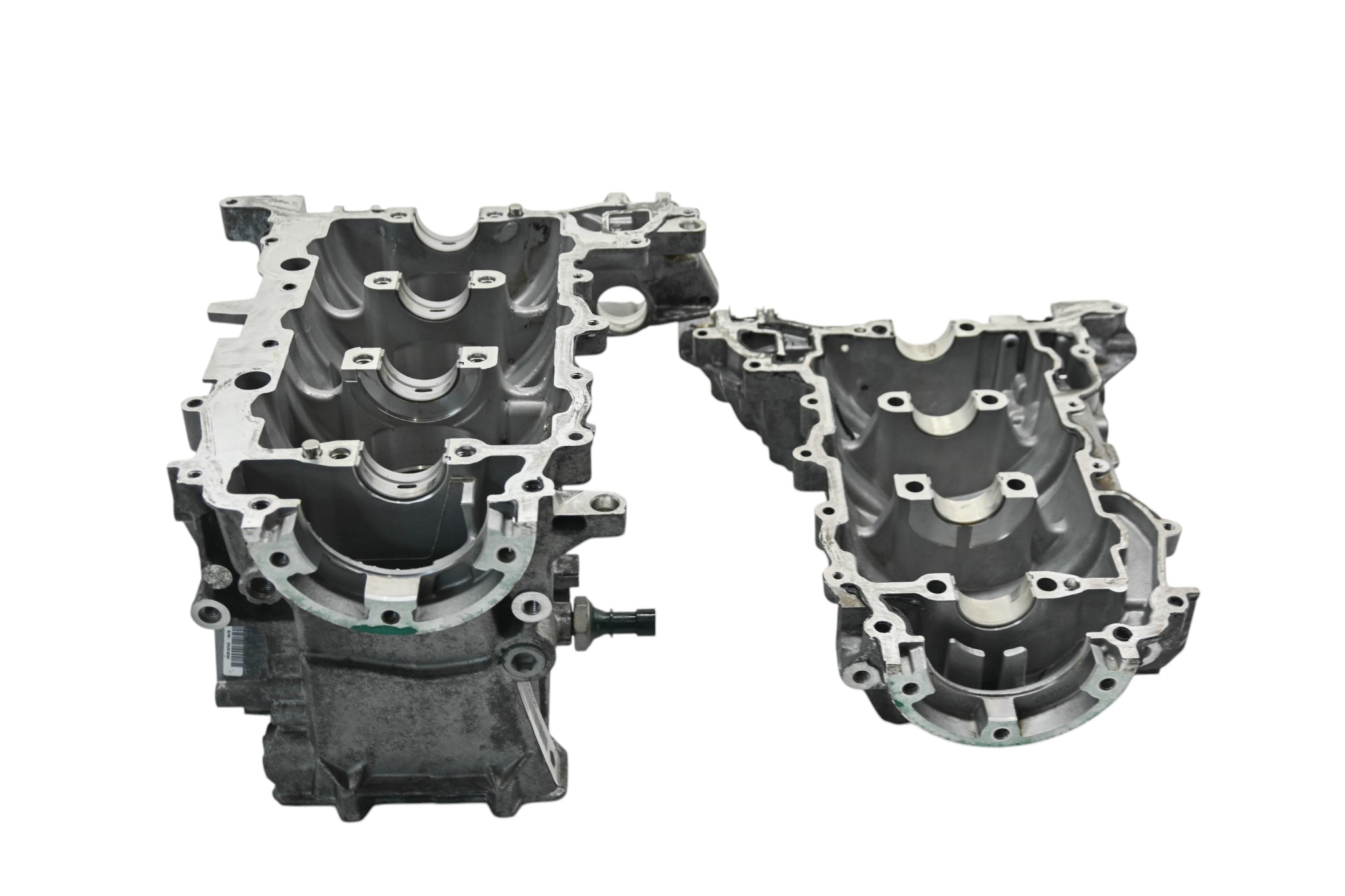 19 Can-Am Ryker 900 Crankcase Center Crank Case & Cylinders