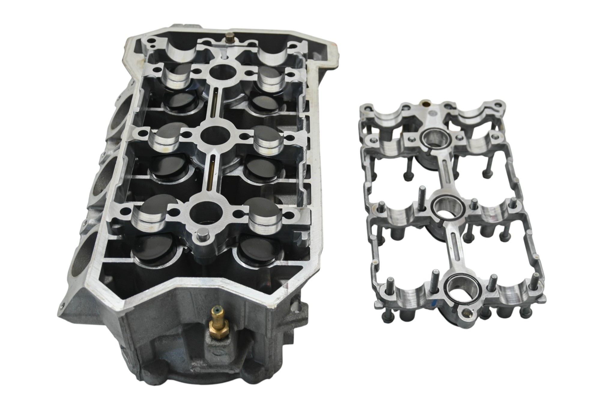 19 Can-Am Ryker 900 Cylinder Head